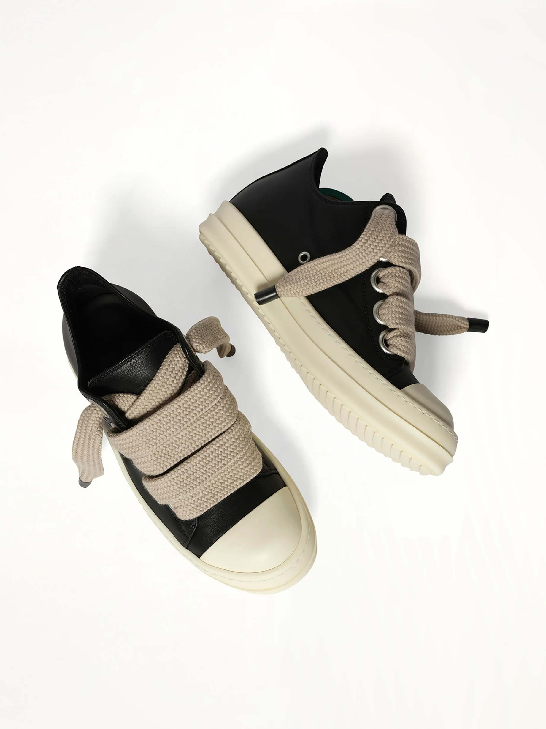 Jumbolace Low Sneaks in Black/Milk/Milk - Image 4