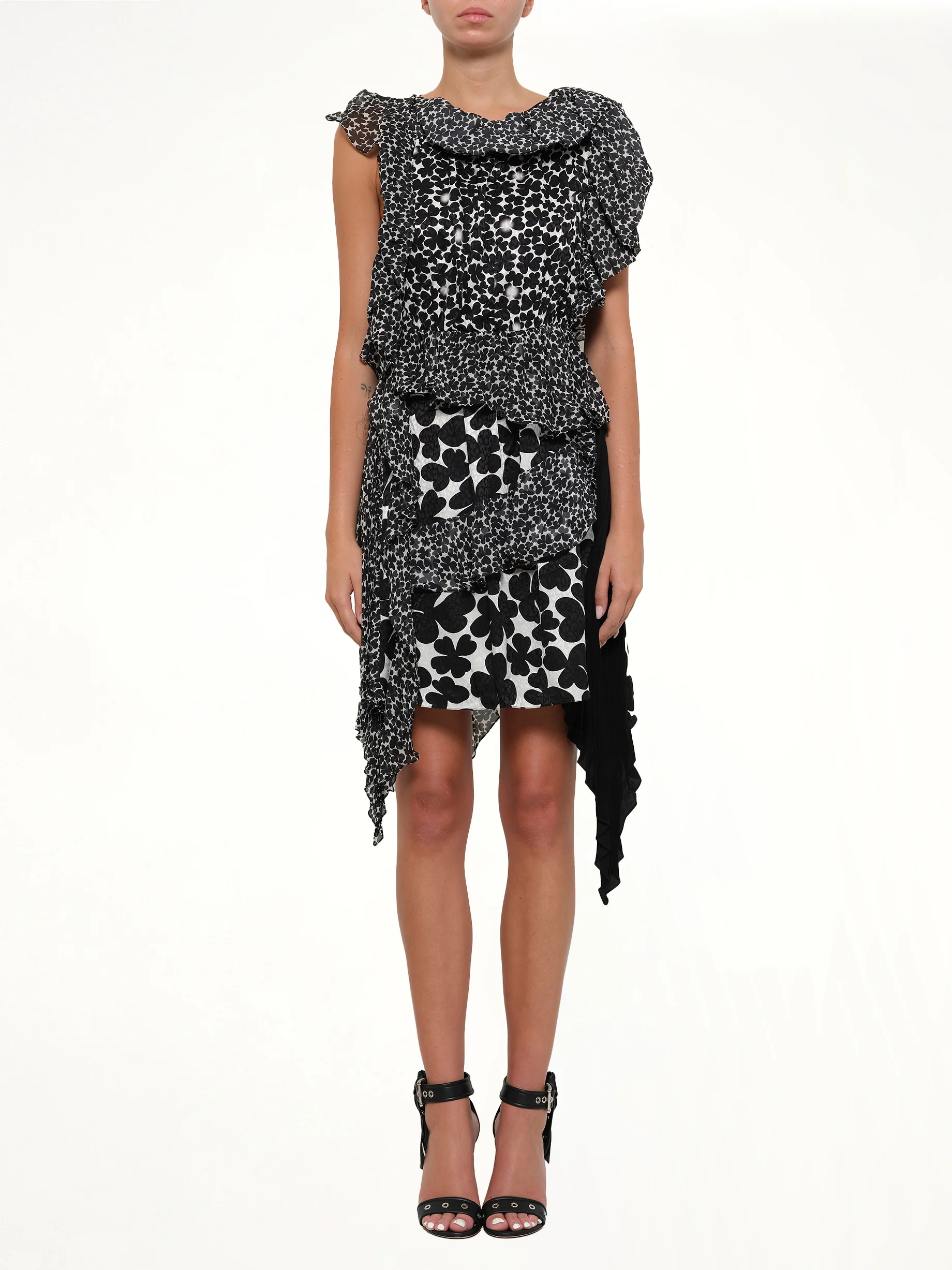 Podium Dress in White Black - Image 2
