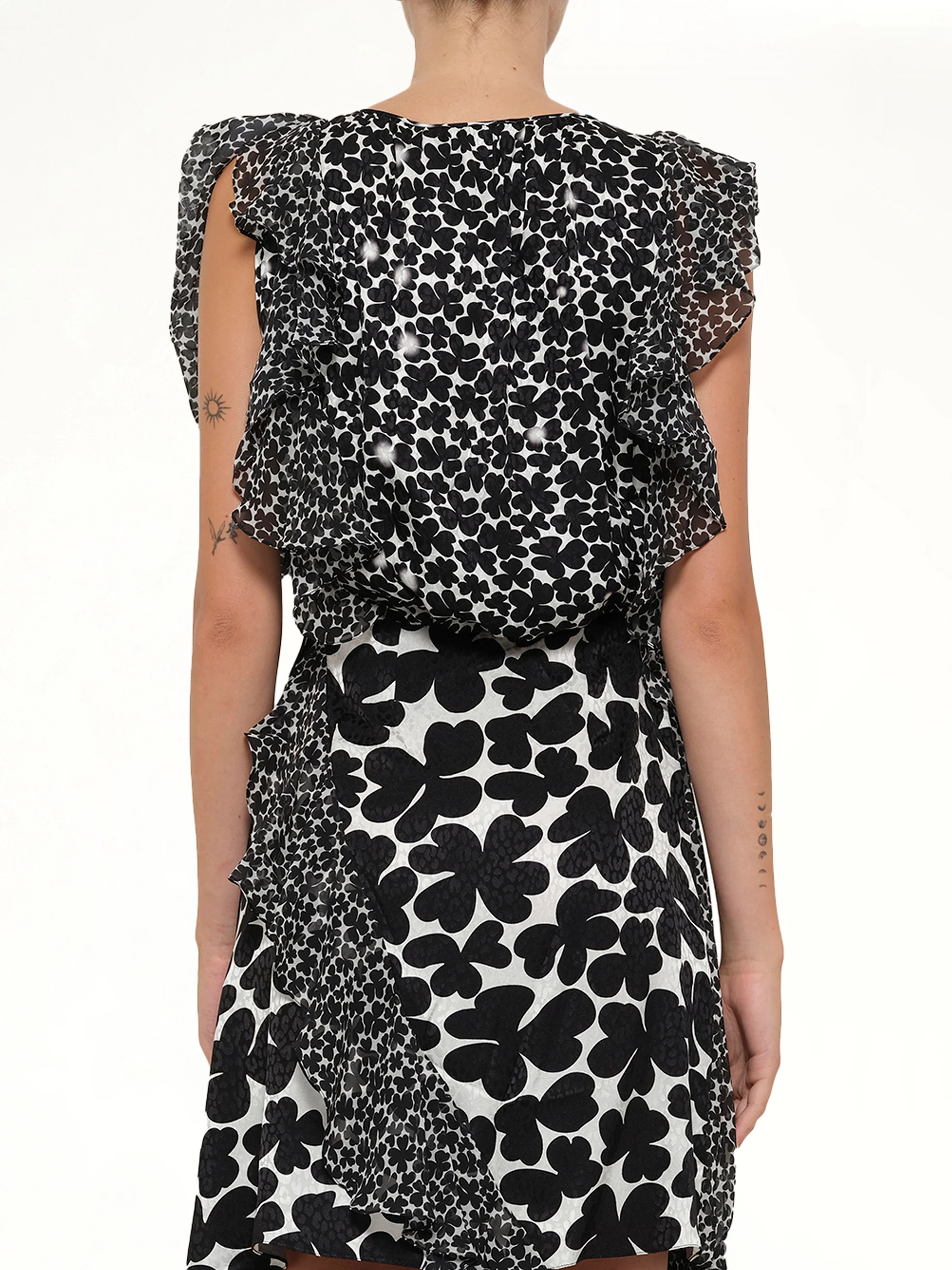 Podium Dress in White Black - Image 3