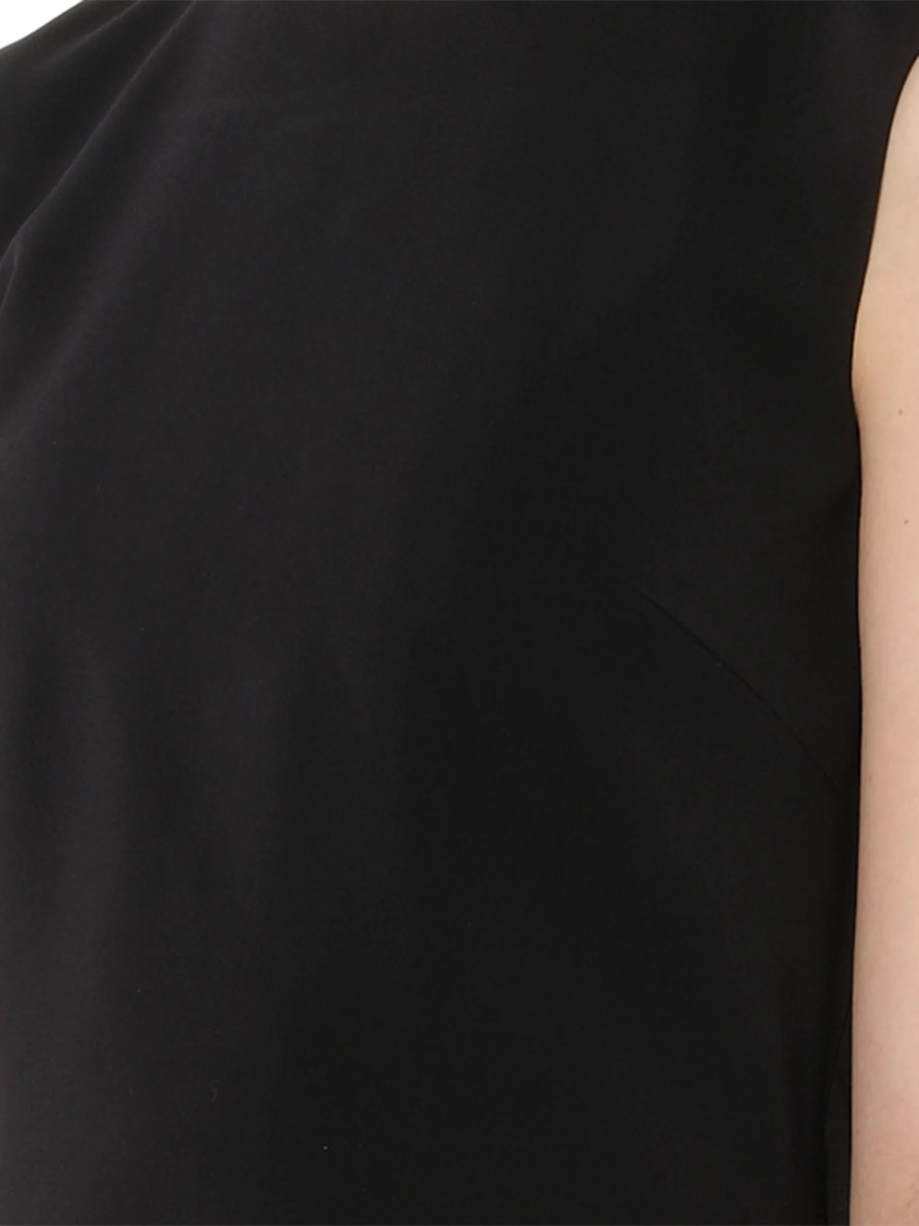 Classic Short Dress in Black - Image 2