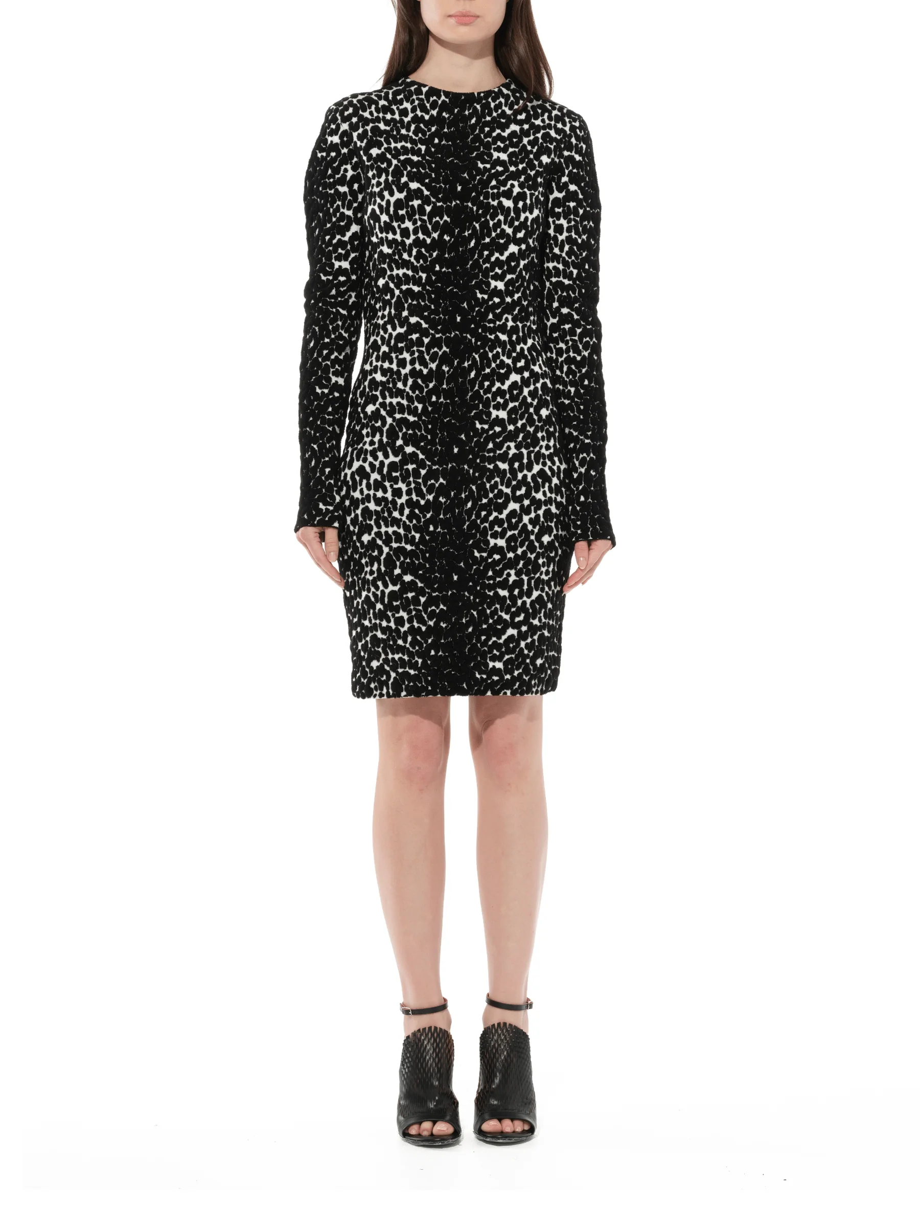 Short Dress in Black - Image 4