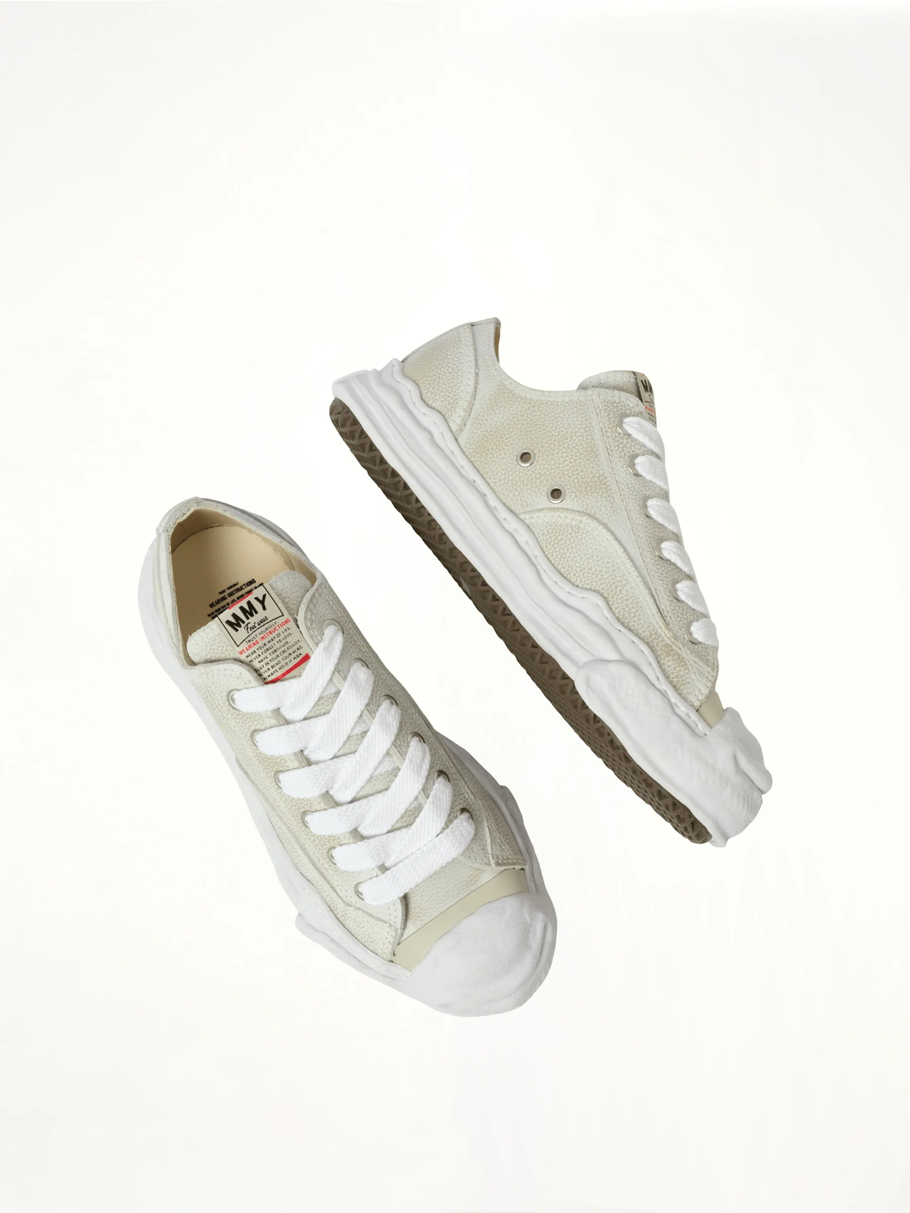 Hank OG Shrink Leather Sneaker in White - Image 4