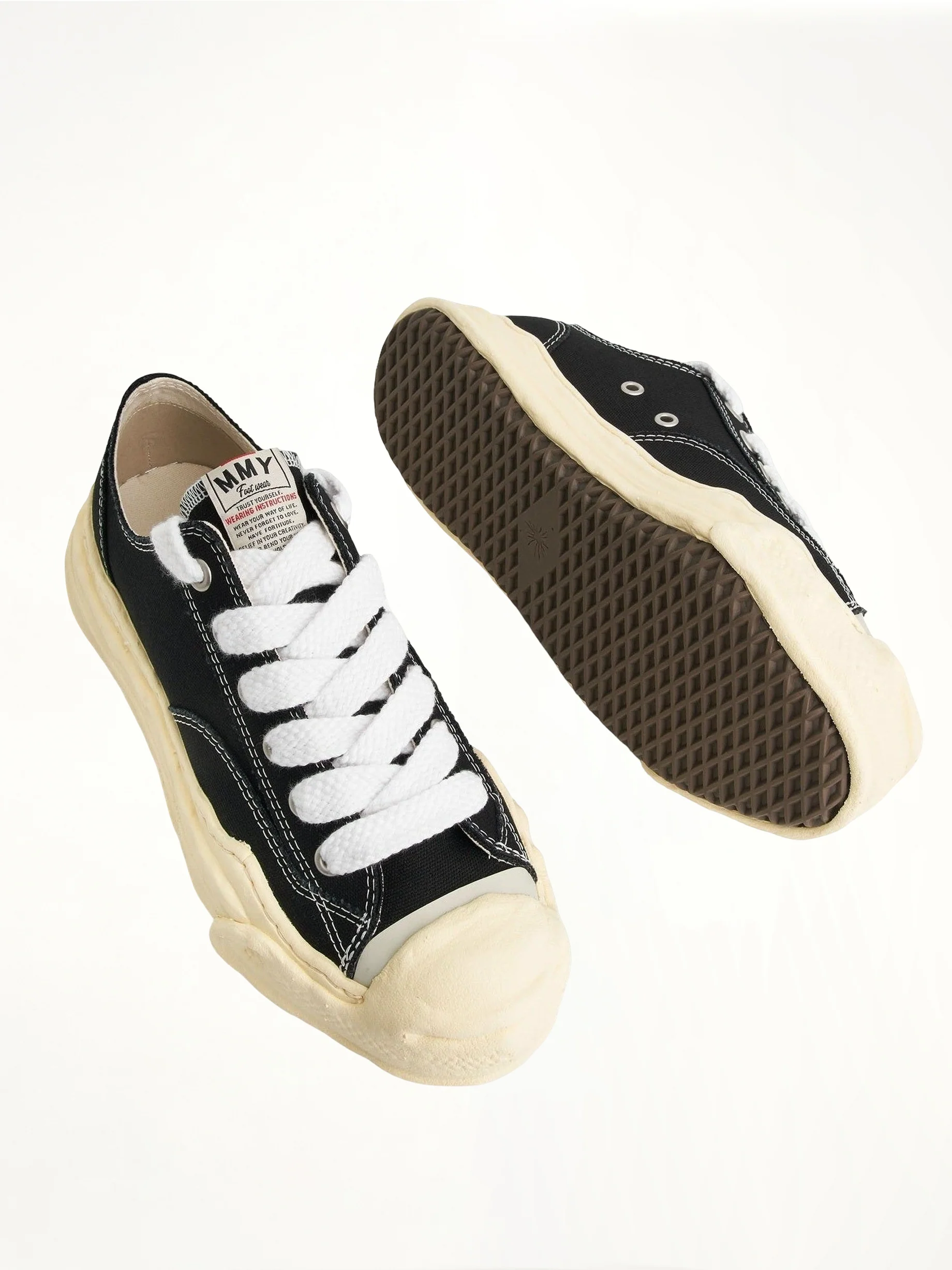 Hank OG Vintage Sneaker in Black/White - Image 4