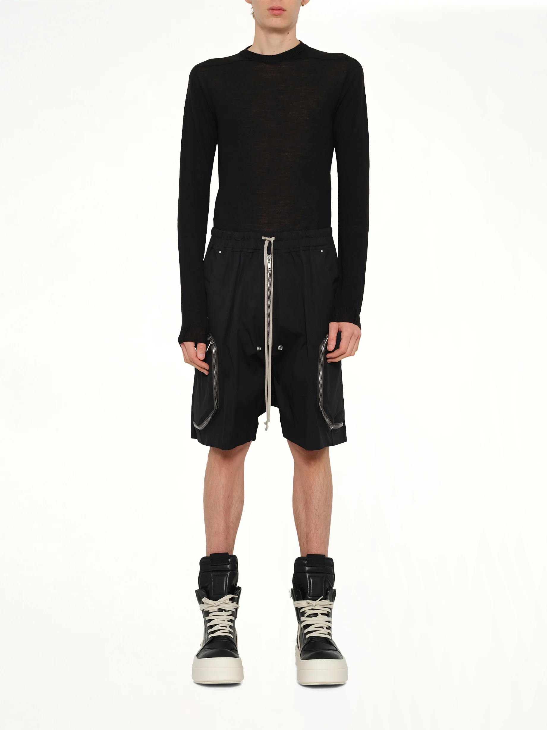 Heizer Bela in Black - Image 7