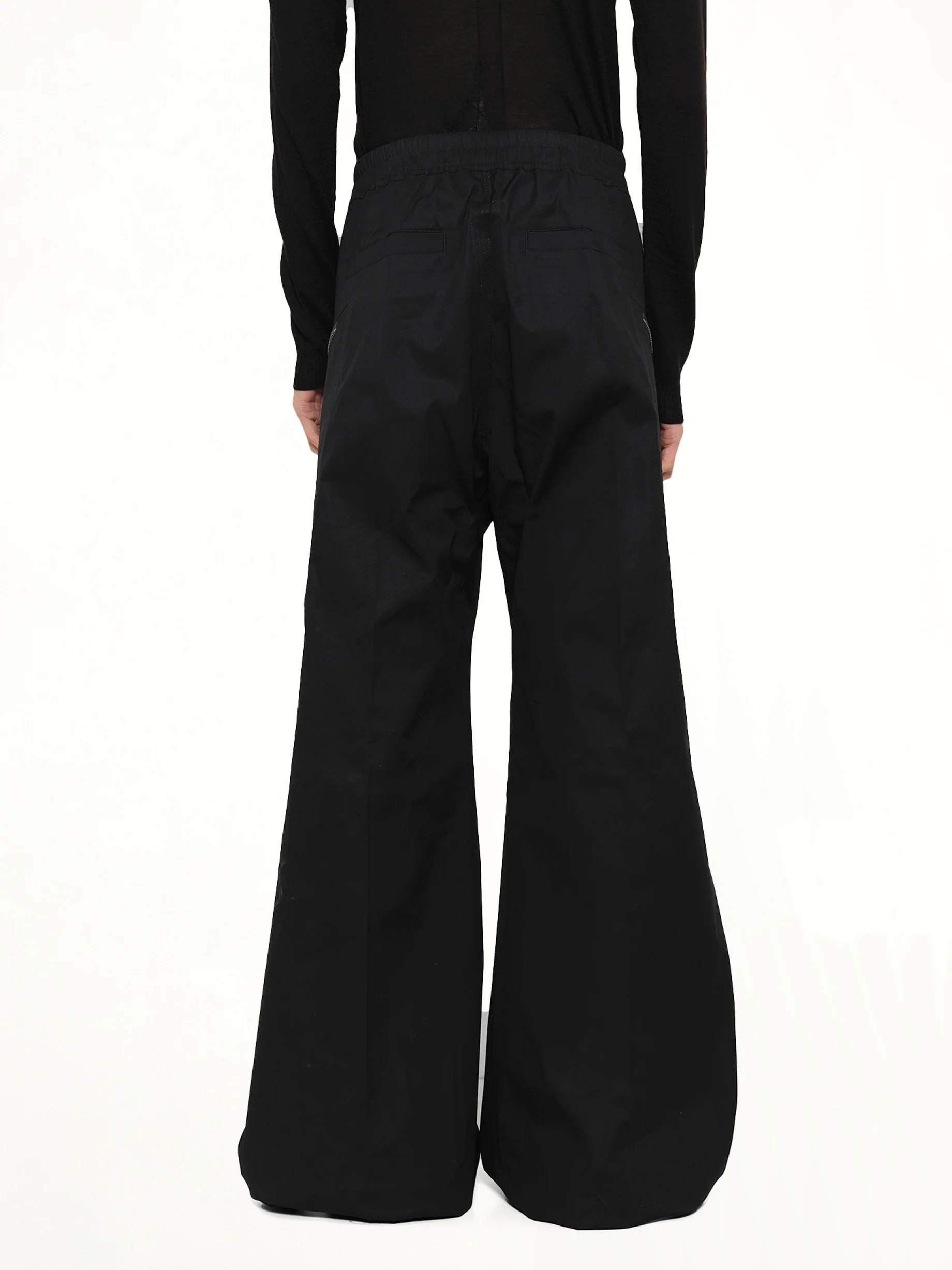 Heizer Belas in Black - Image 5