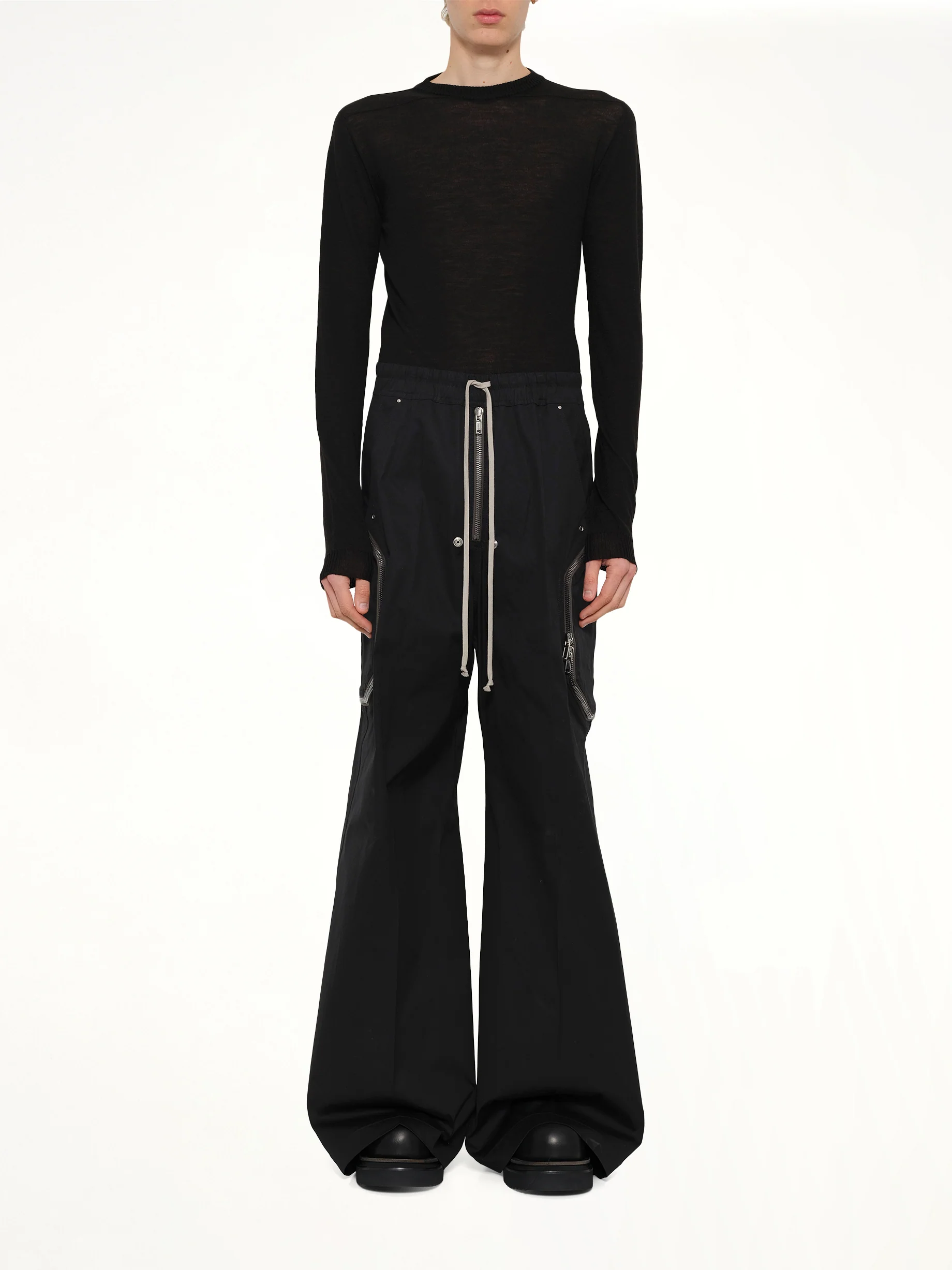 Heizer Belas in Black - Image 7