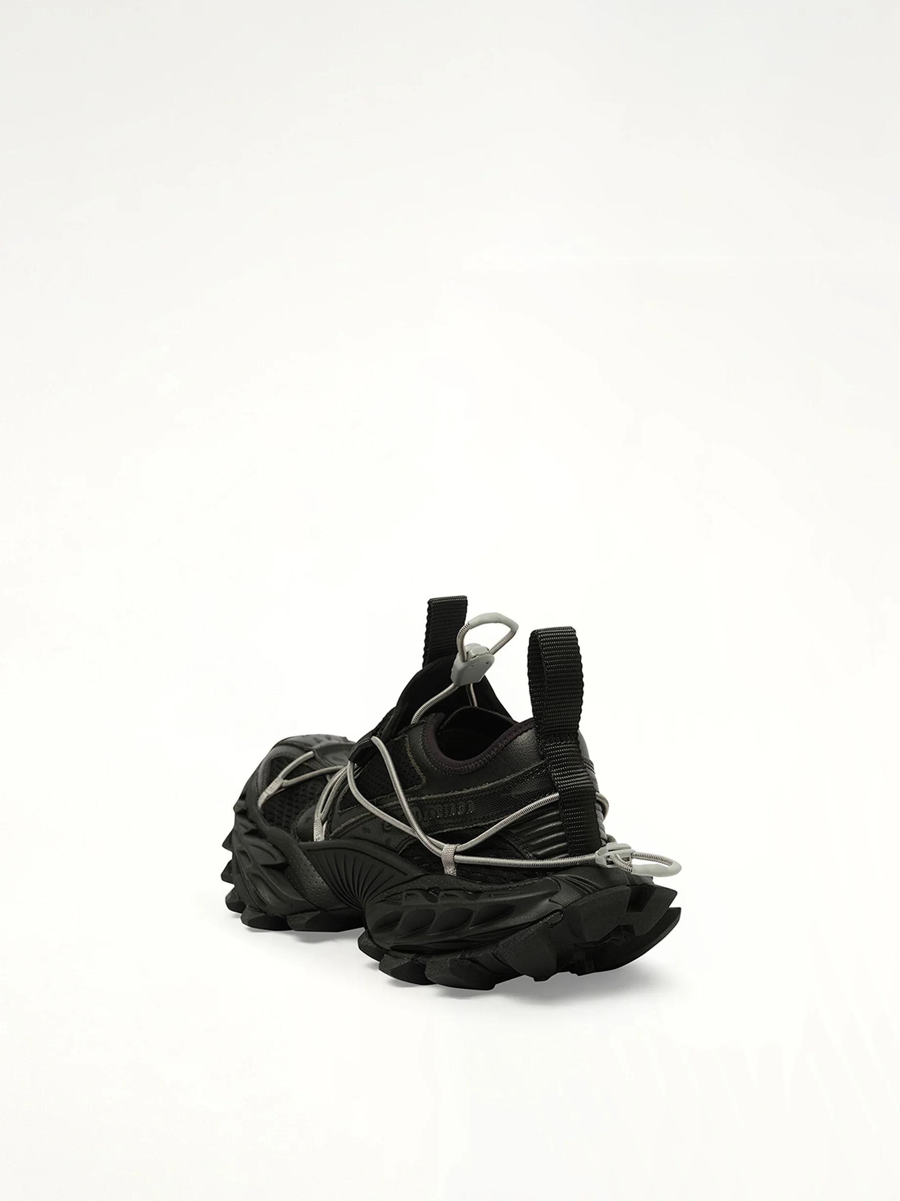 Hike Sneaker in Black - Image 3