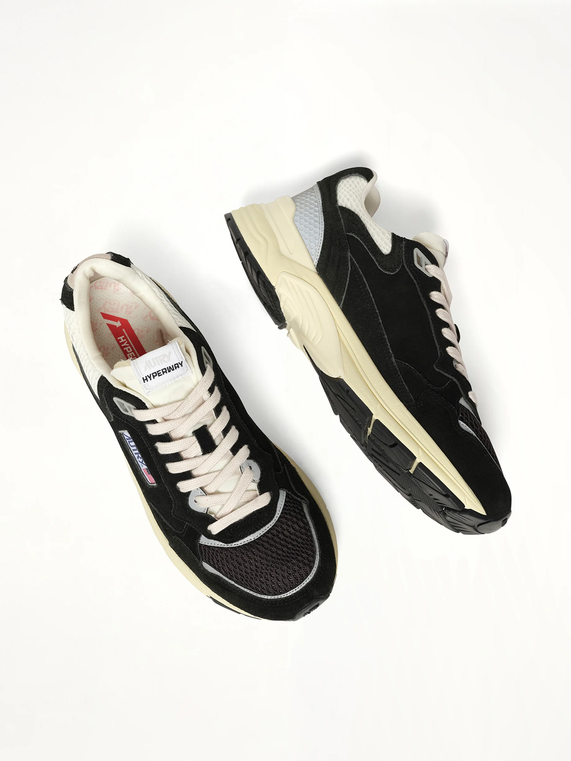 Hyperway Low Sneaker in Black/Silver - Image 4