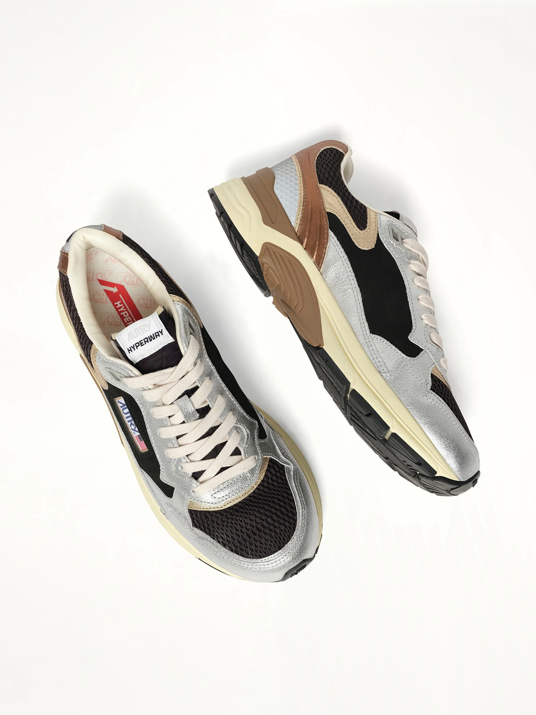 Hyperway Low Sneaker in Silver/Black - Image 4