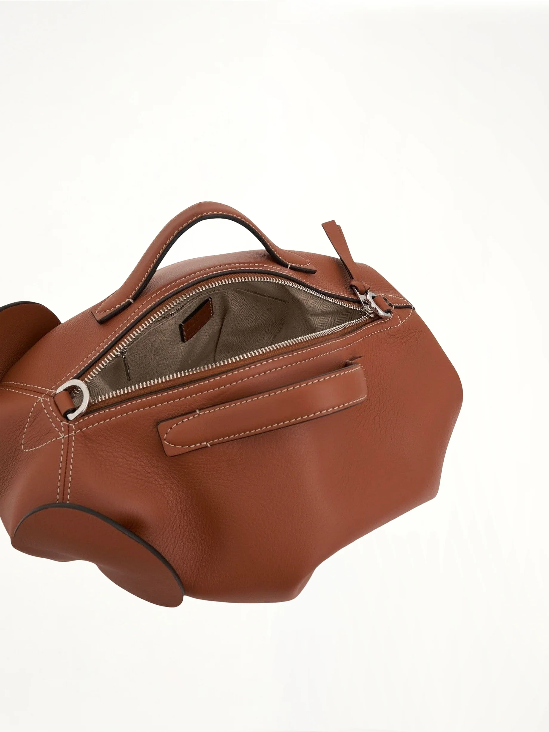 Large Elephant Bag in Classic Calfskin in Tan - Image 5