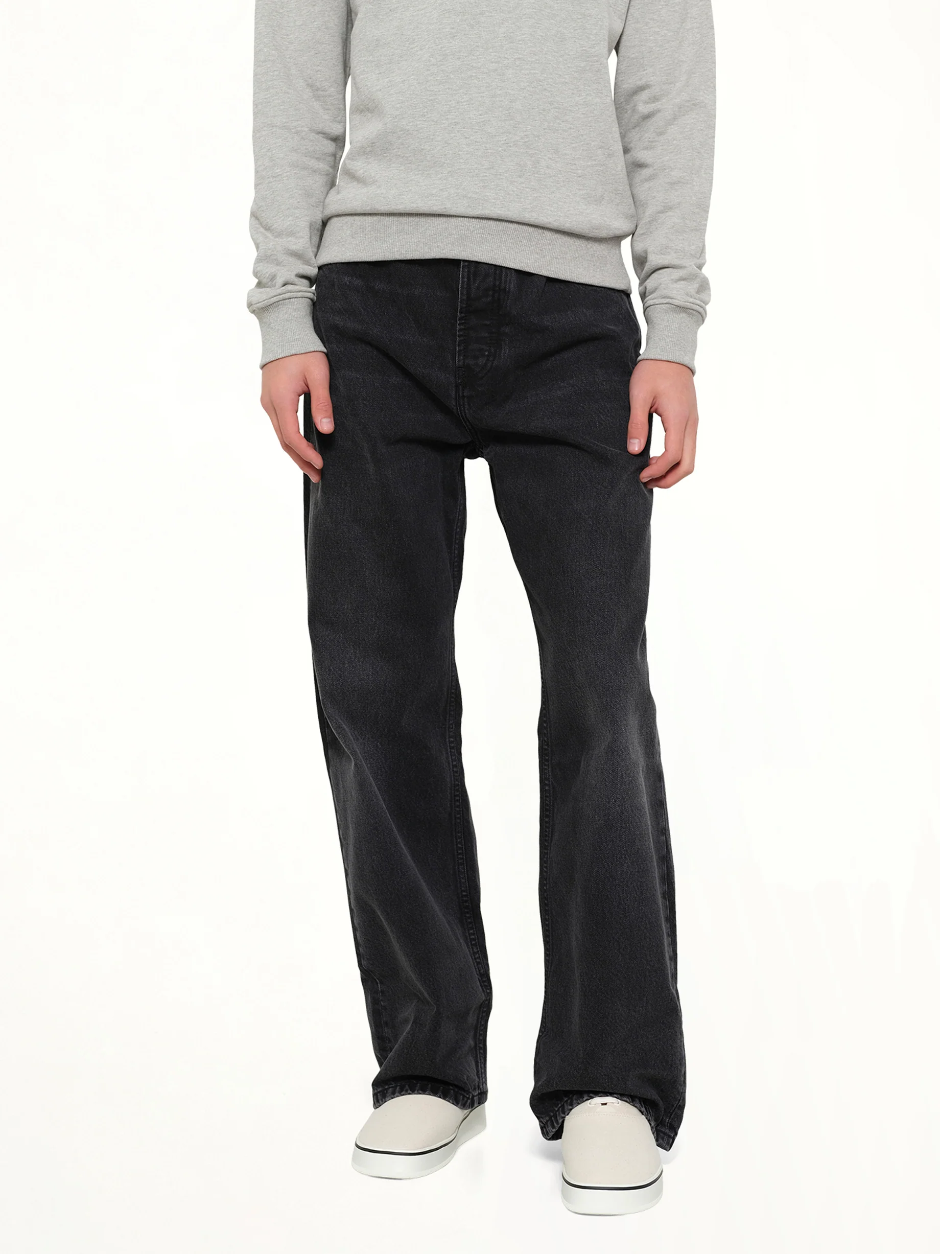 Large Fit Jeans in Black - Image 6
