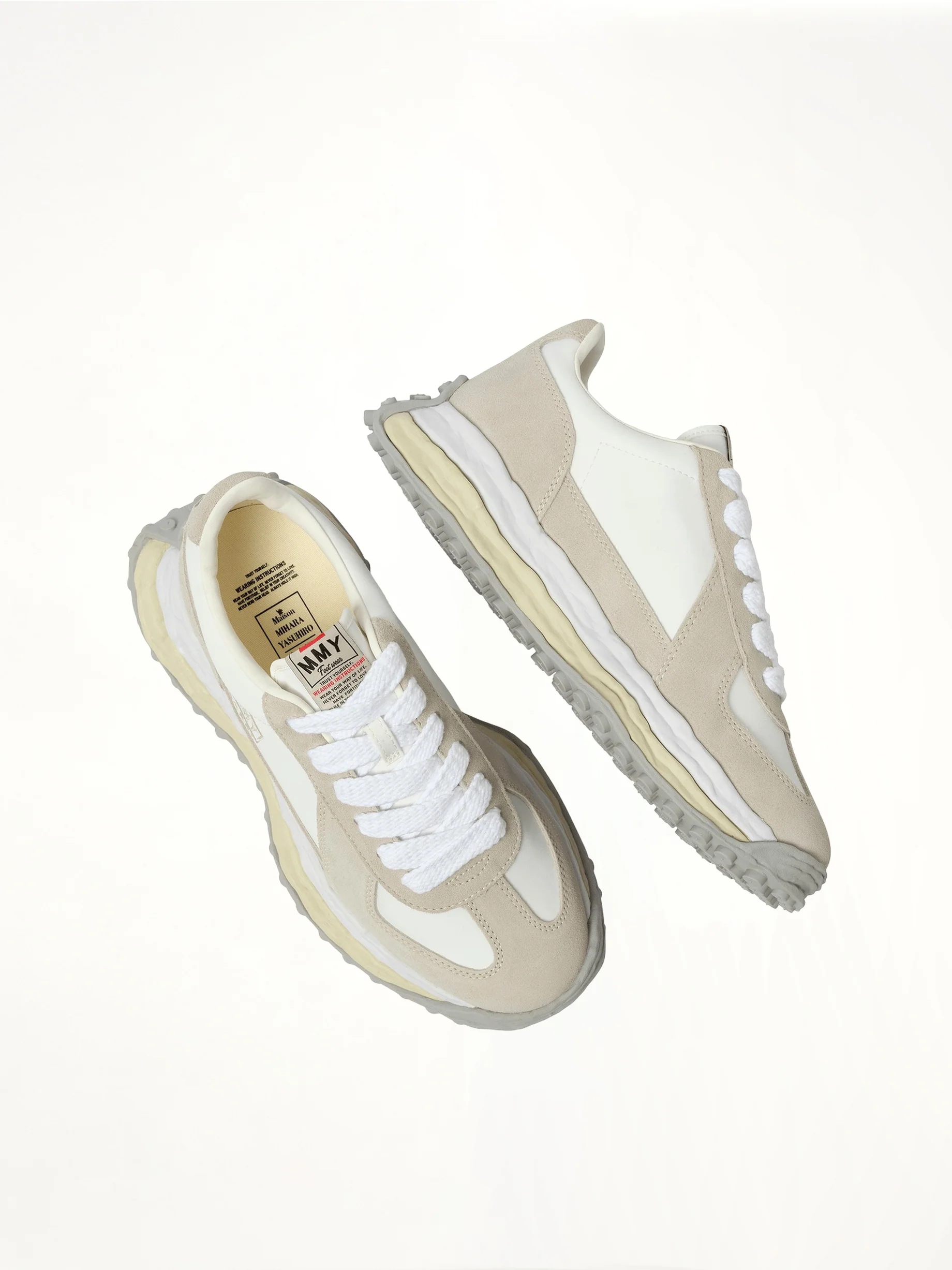 Larry OG Sneaker in White - Image 4