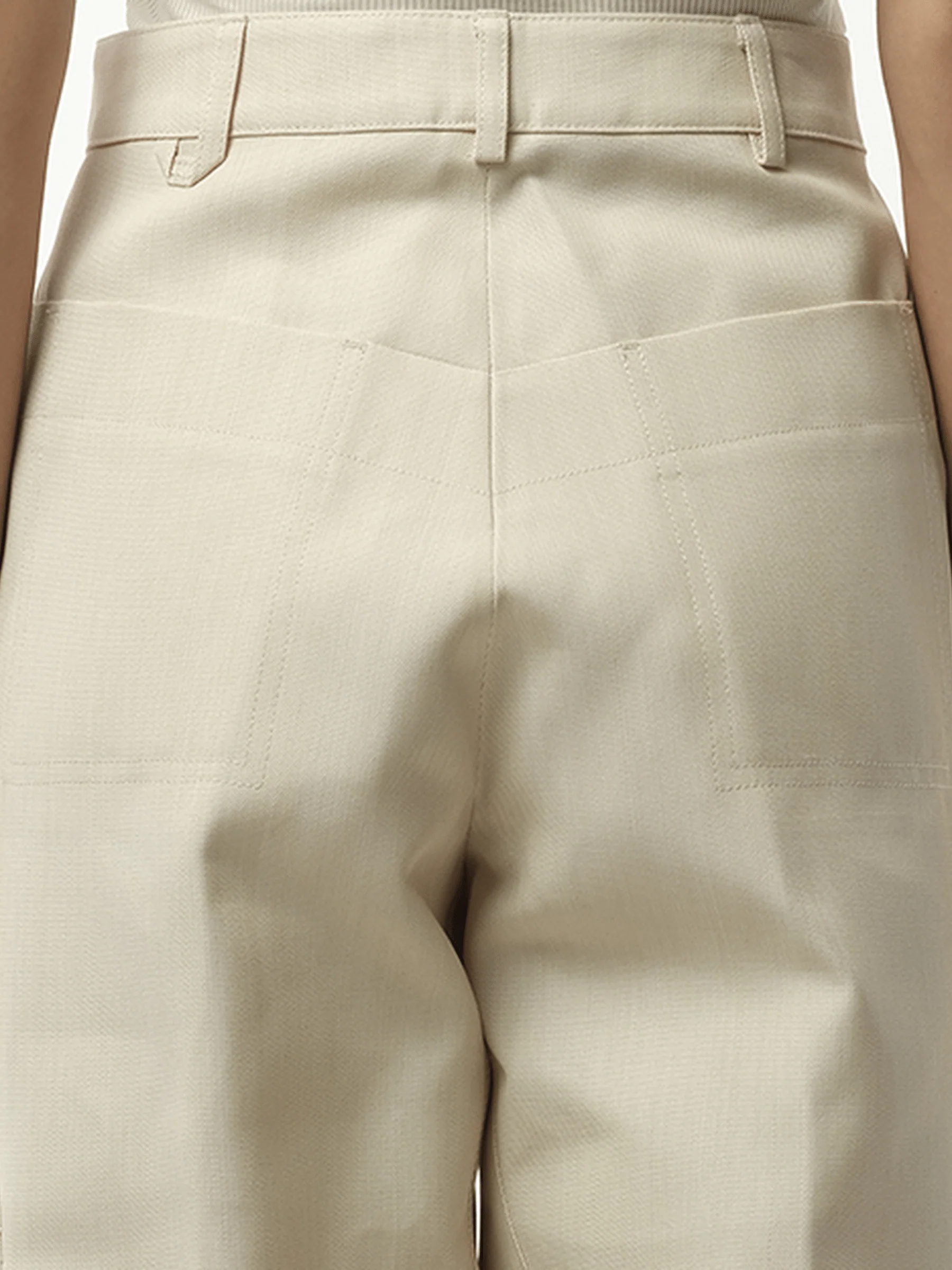 Le Cargo Atelier in Light Beige - Image 3