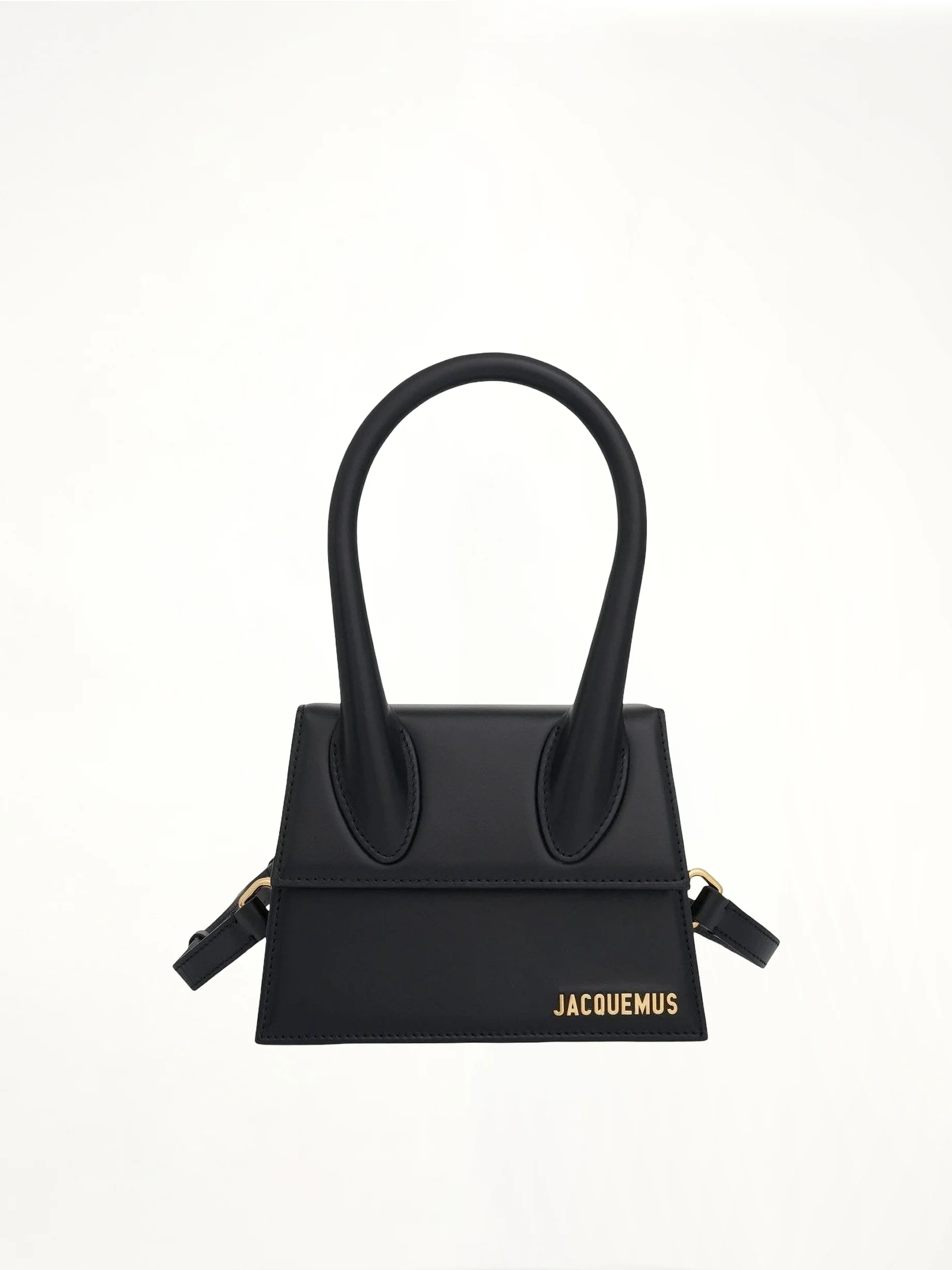Le Chiquito Moyen Leather Bag in Black