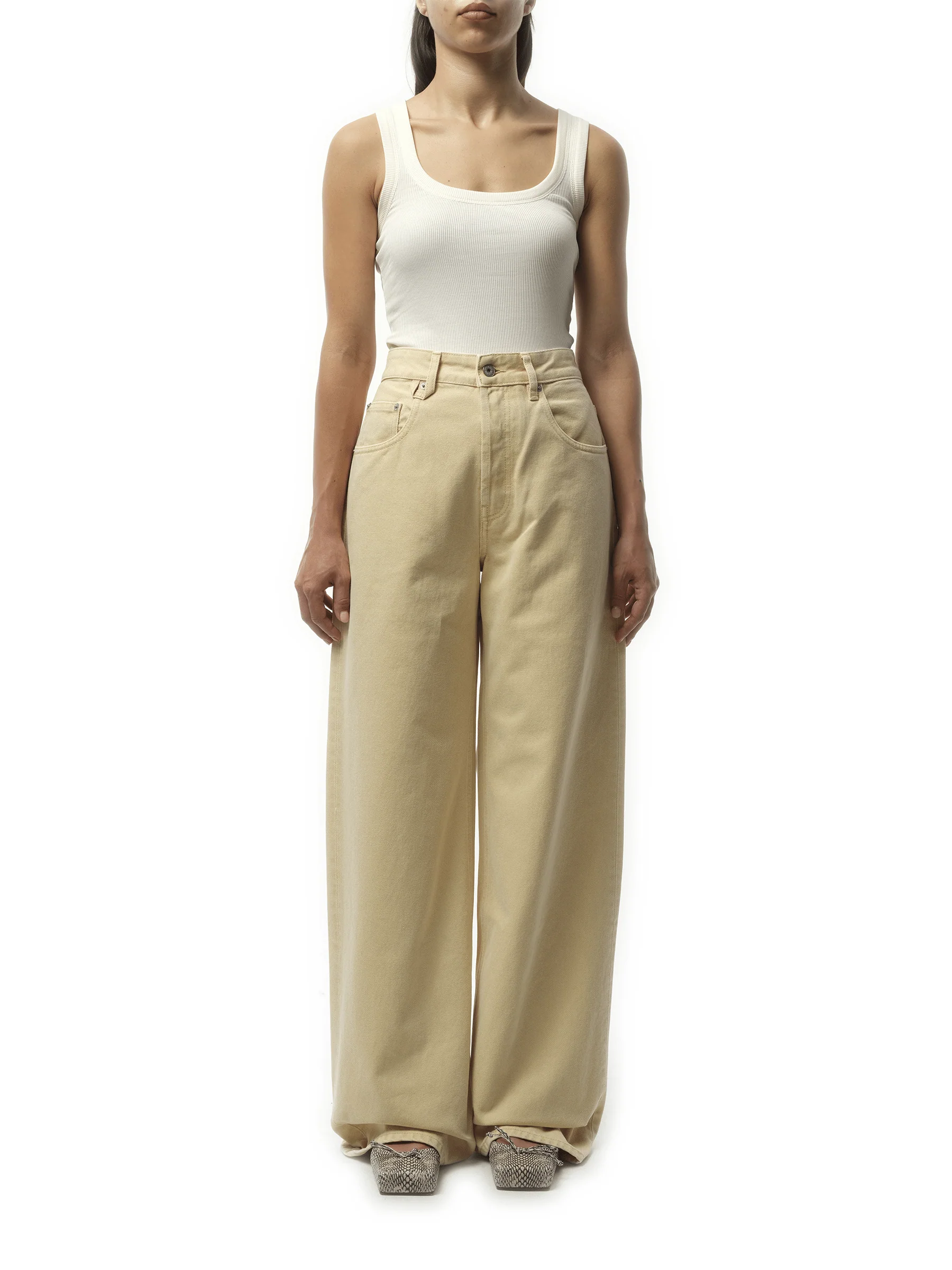 Le Denimes Large in Light Beige - Image 4