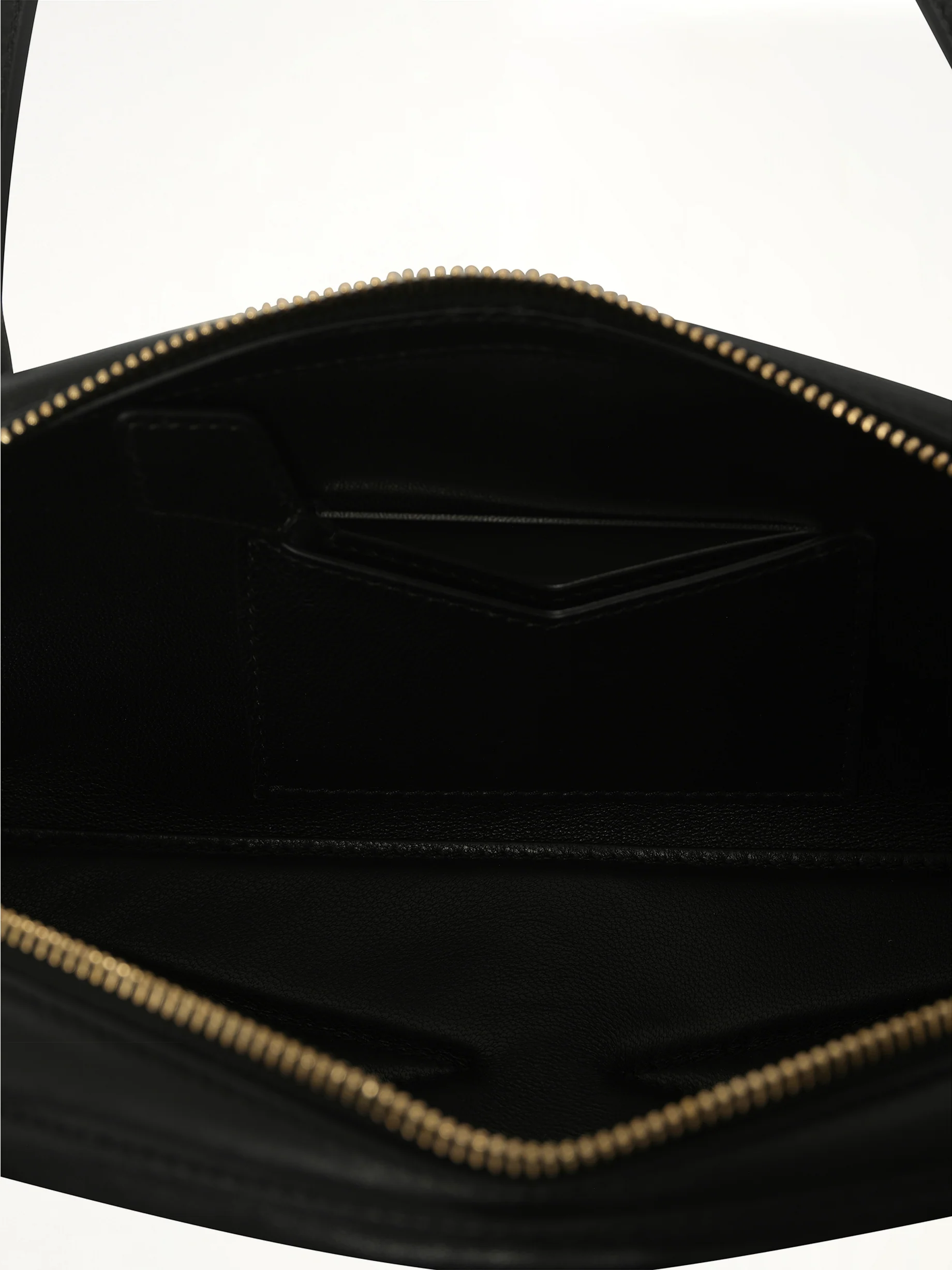 Le Teckel Medium Padded Bag in Black - Image 7