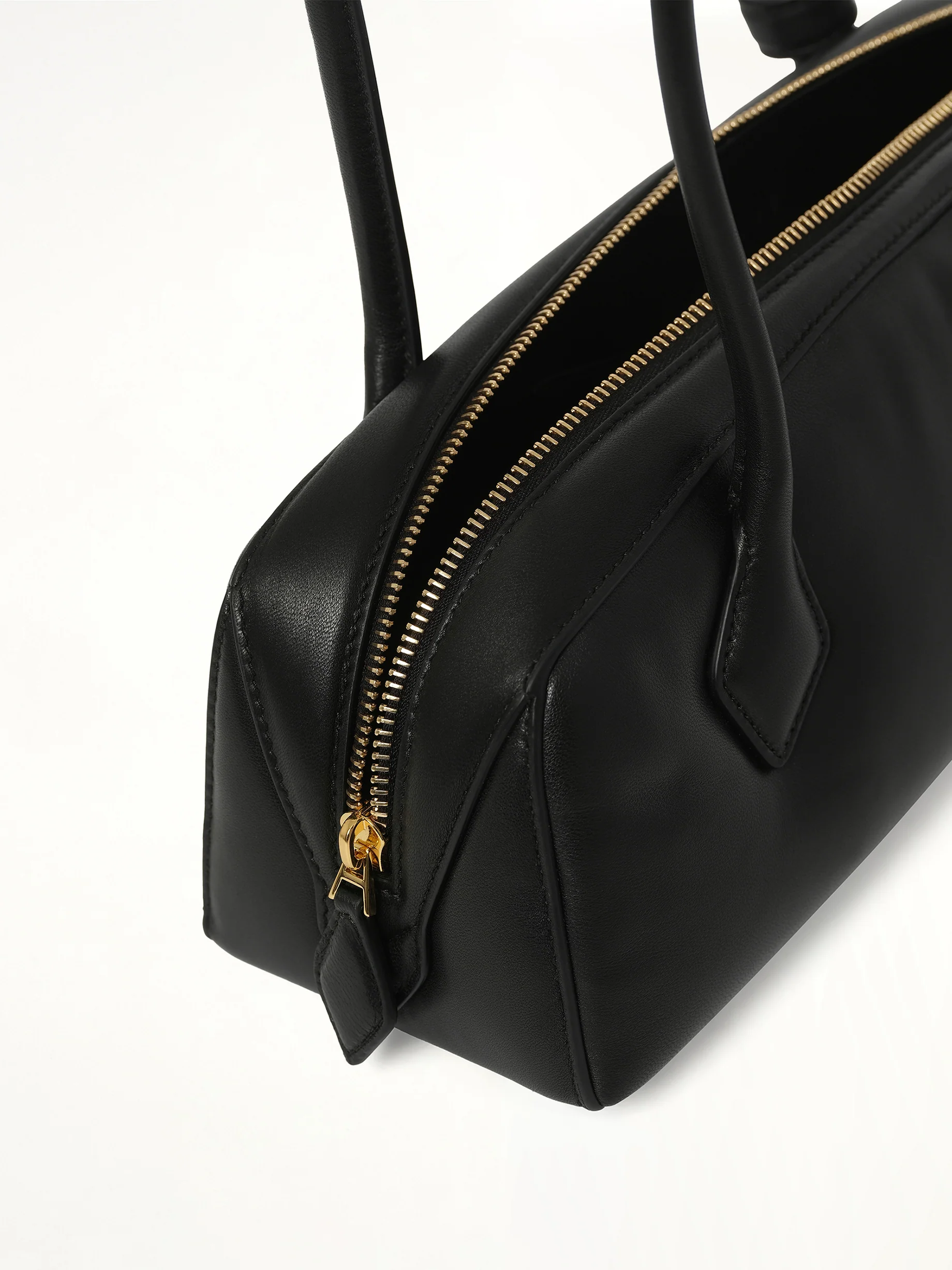 Le Teckel Medium Padded Bag in Black - Image 8