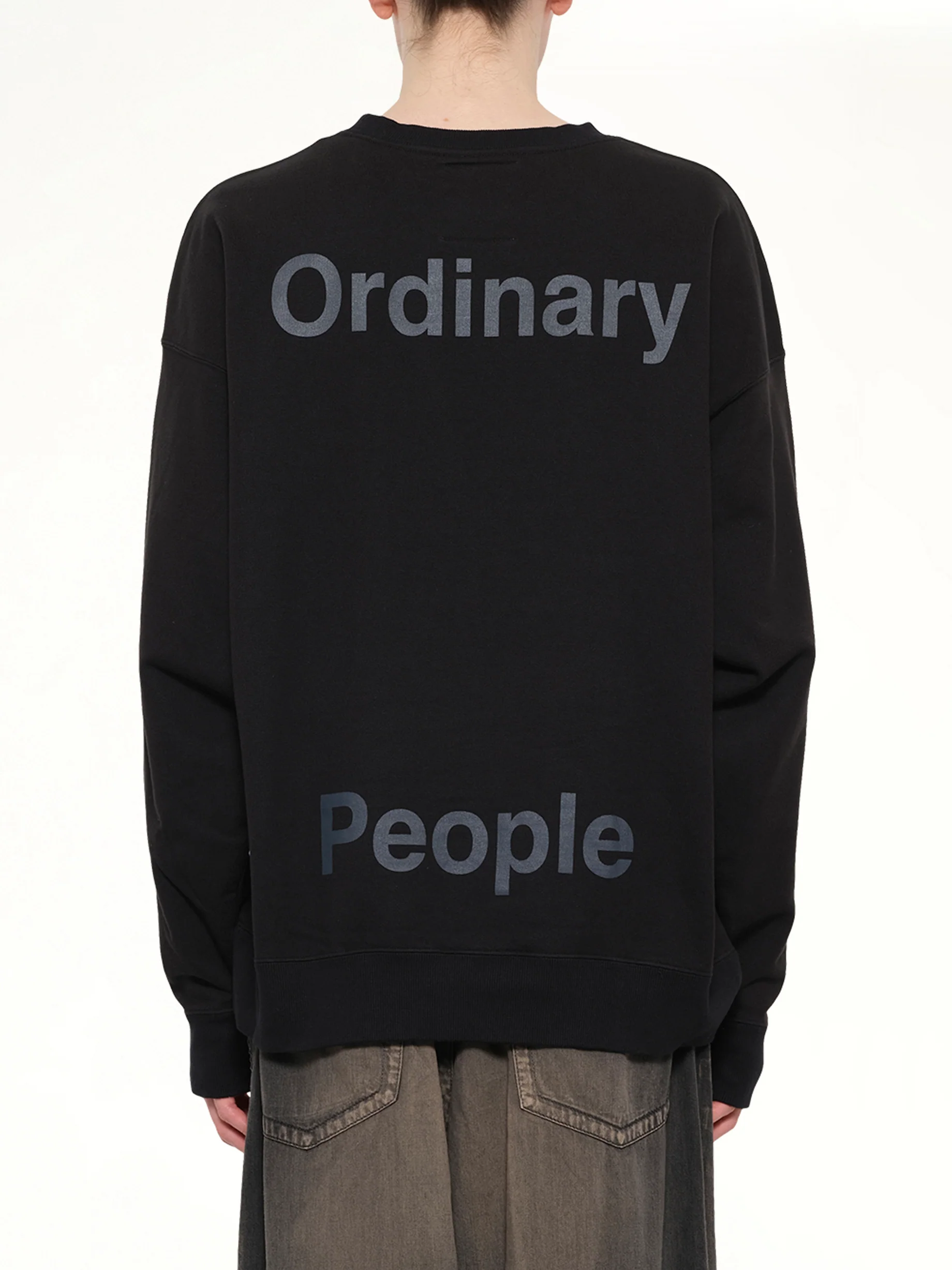 Leon Embroidery Pullover in Black - Image 5