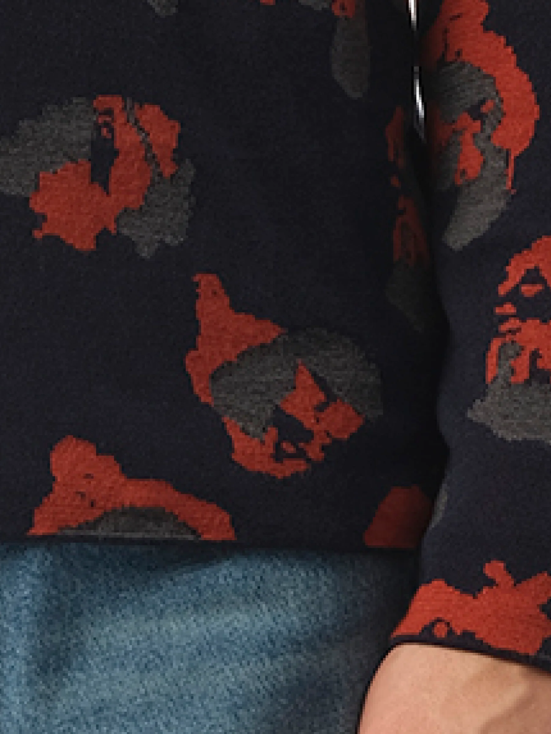 Leopard Jacq Raw Sweatshirter in Navy - Image 3