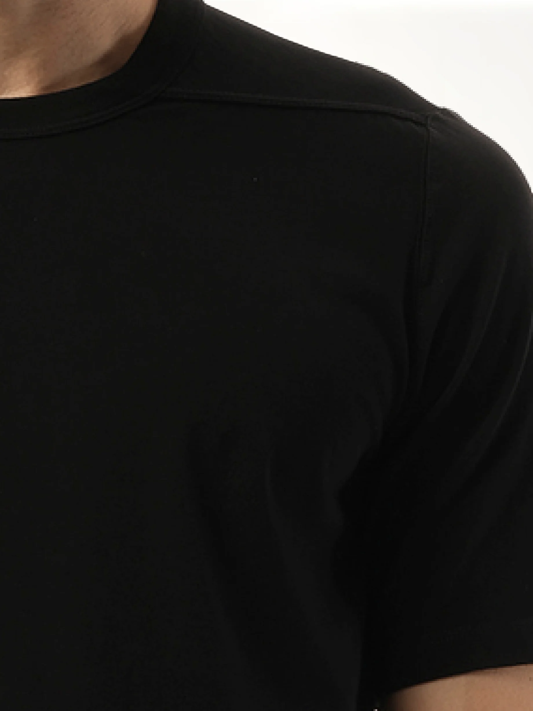 Level T-Shirt in Black - Image 3