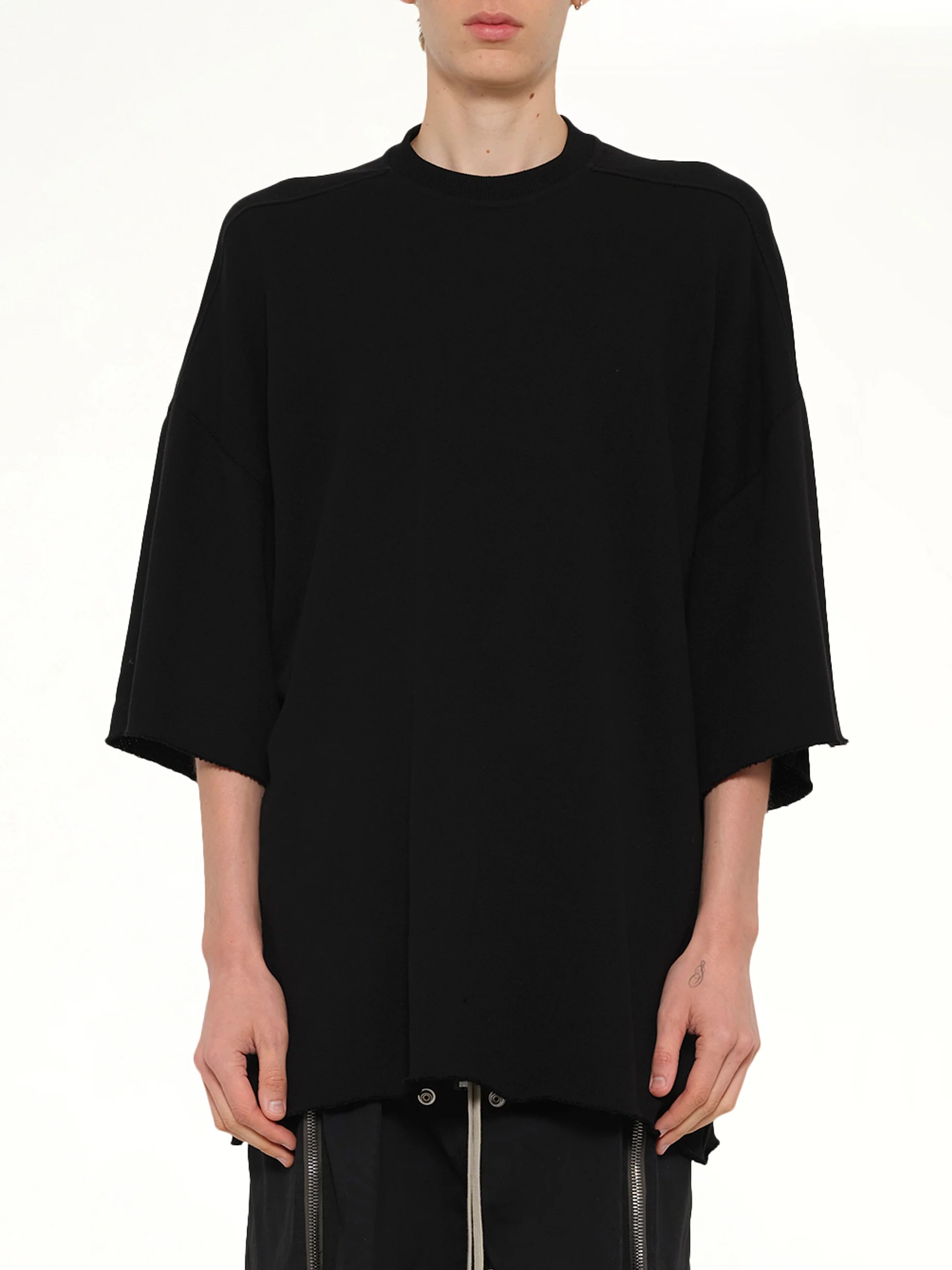 Light Tommy T-Shirt in Black