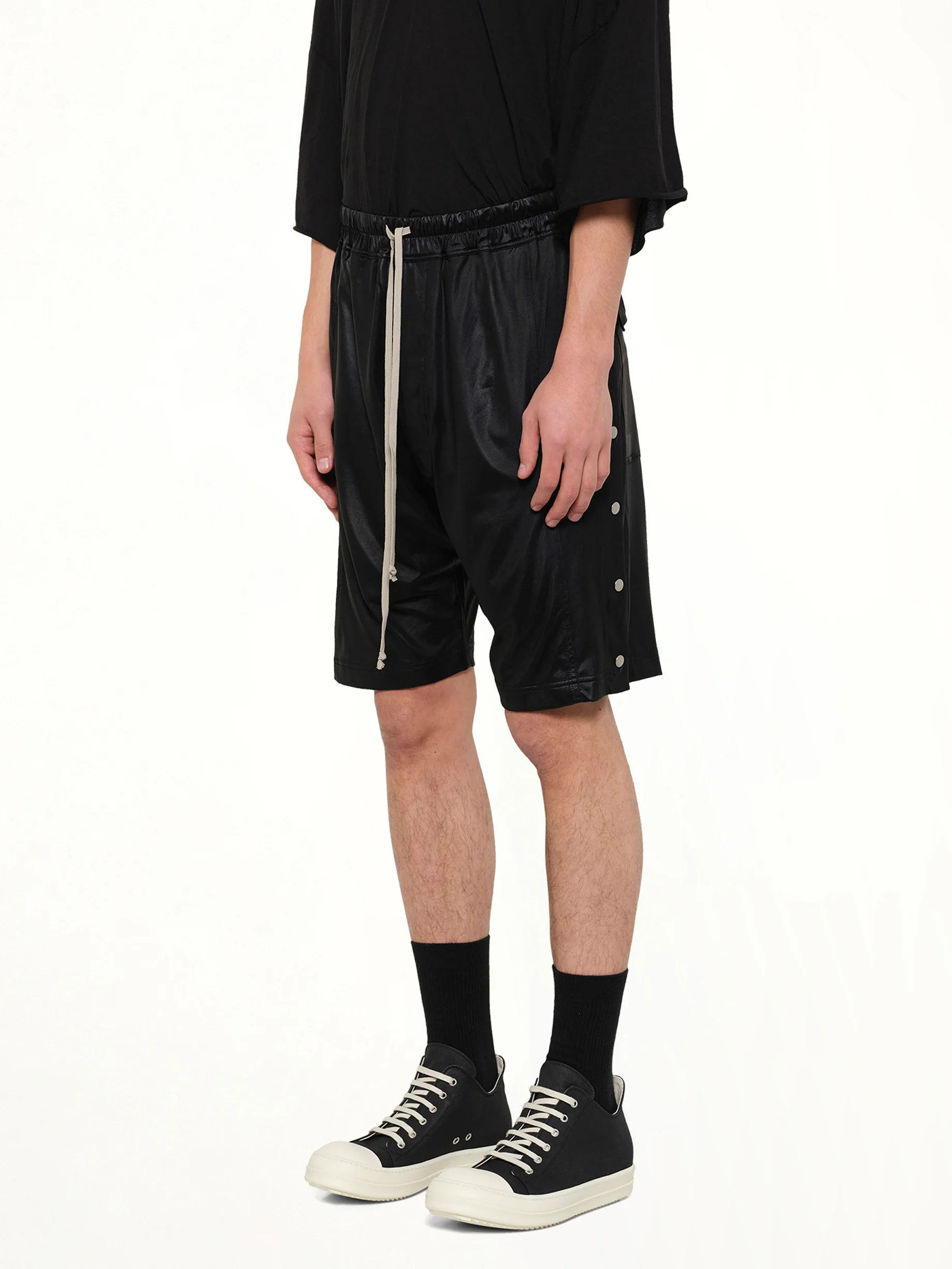 Light Wide Pusher Shorts in Black - Image 3