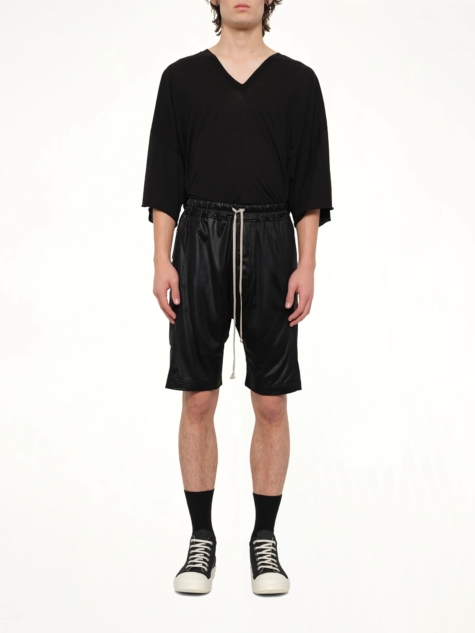 Light Wide Pusher Shorts in Black - Image 7