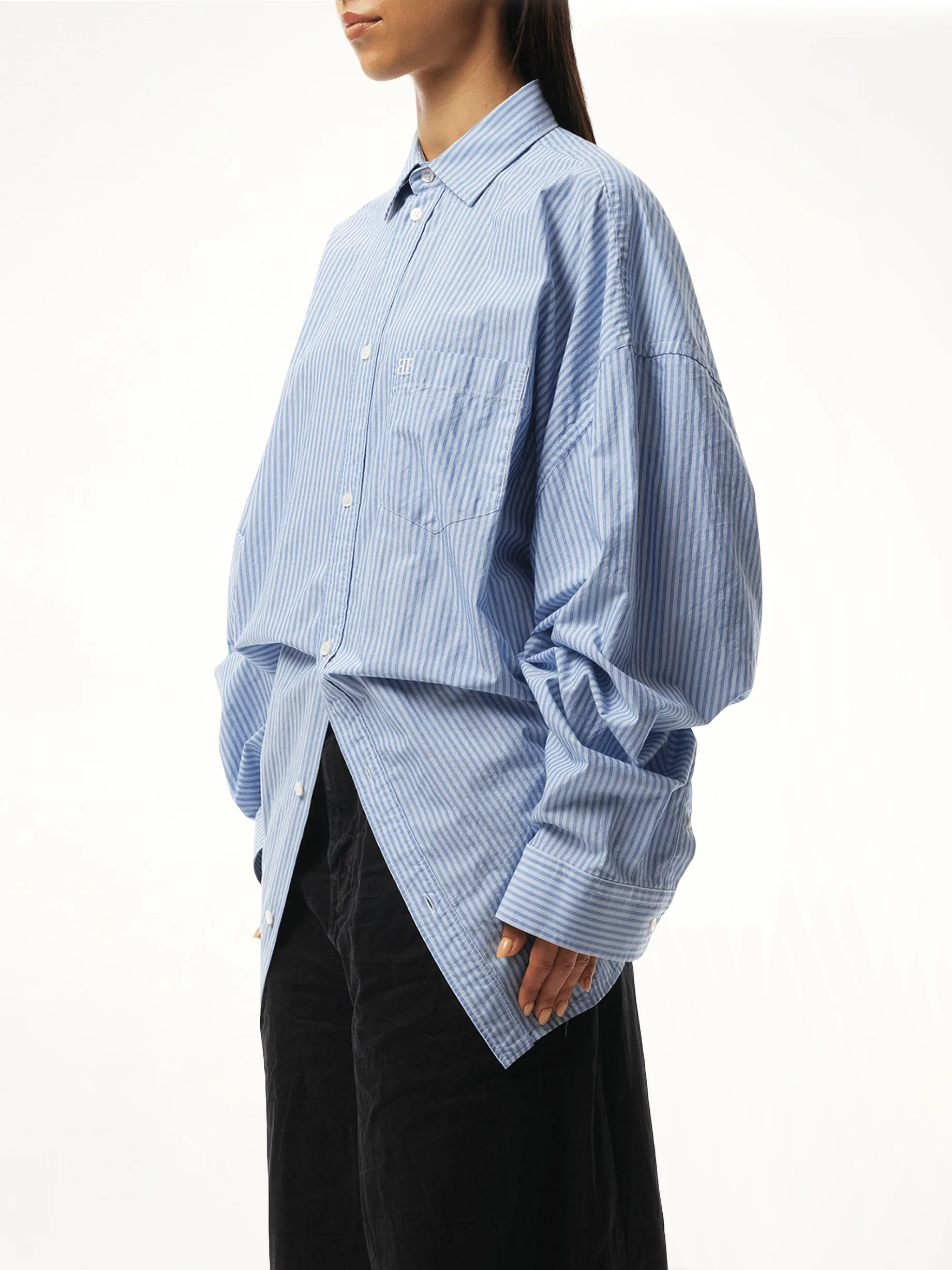 Long Sleeve Knotted Shirt in Blue/White - Image 5