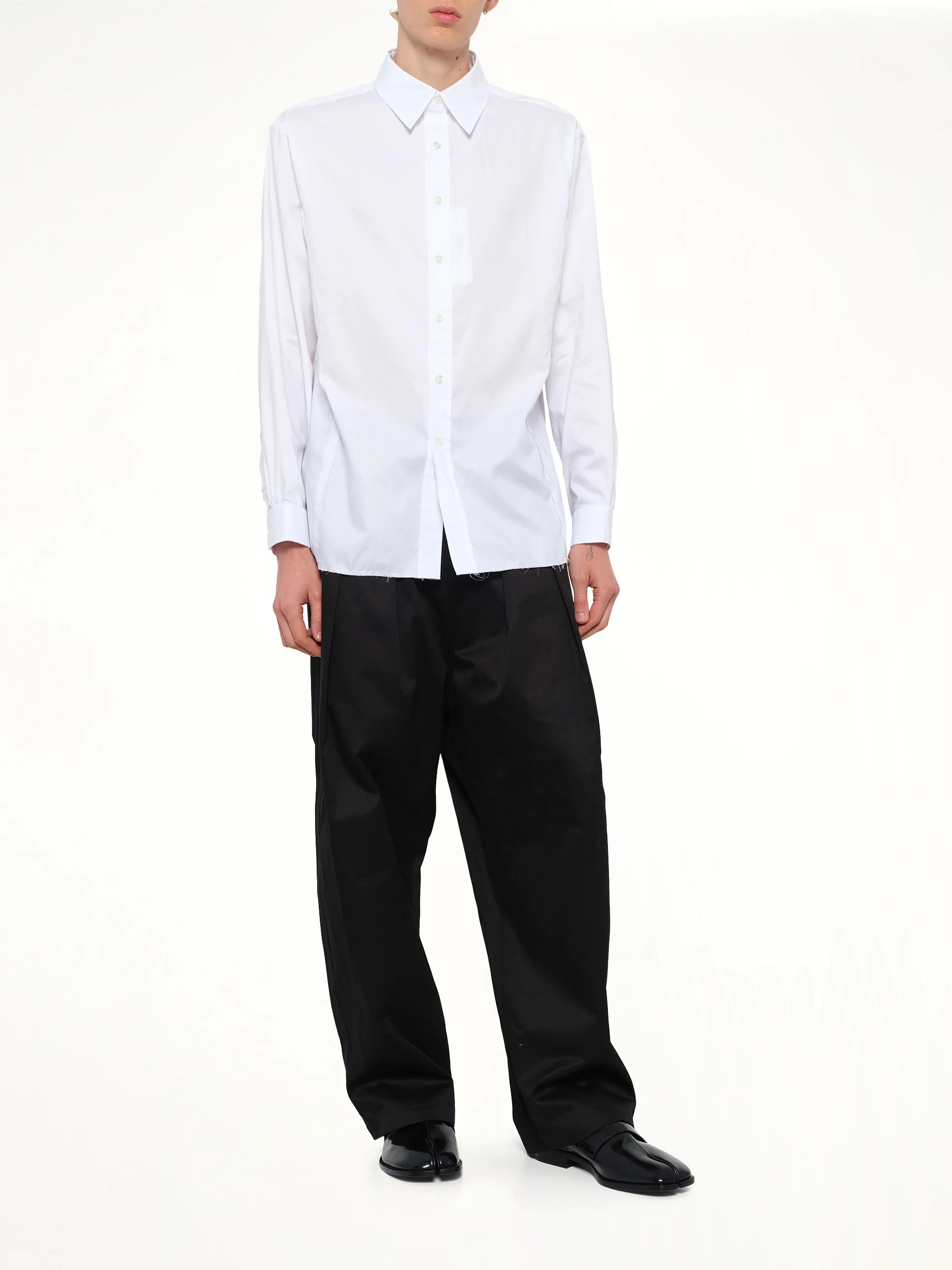 Long-sleeved Frayed Hem Shirt in White - Image 4