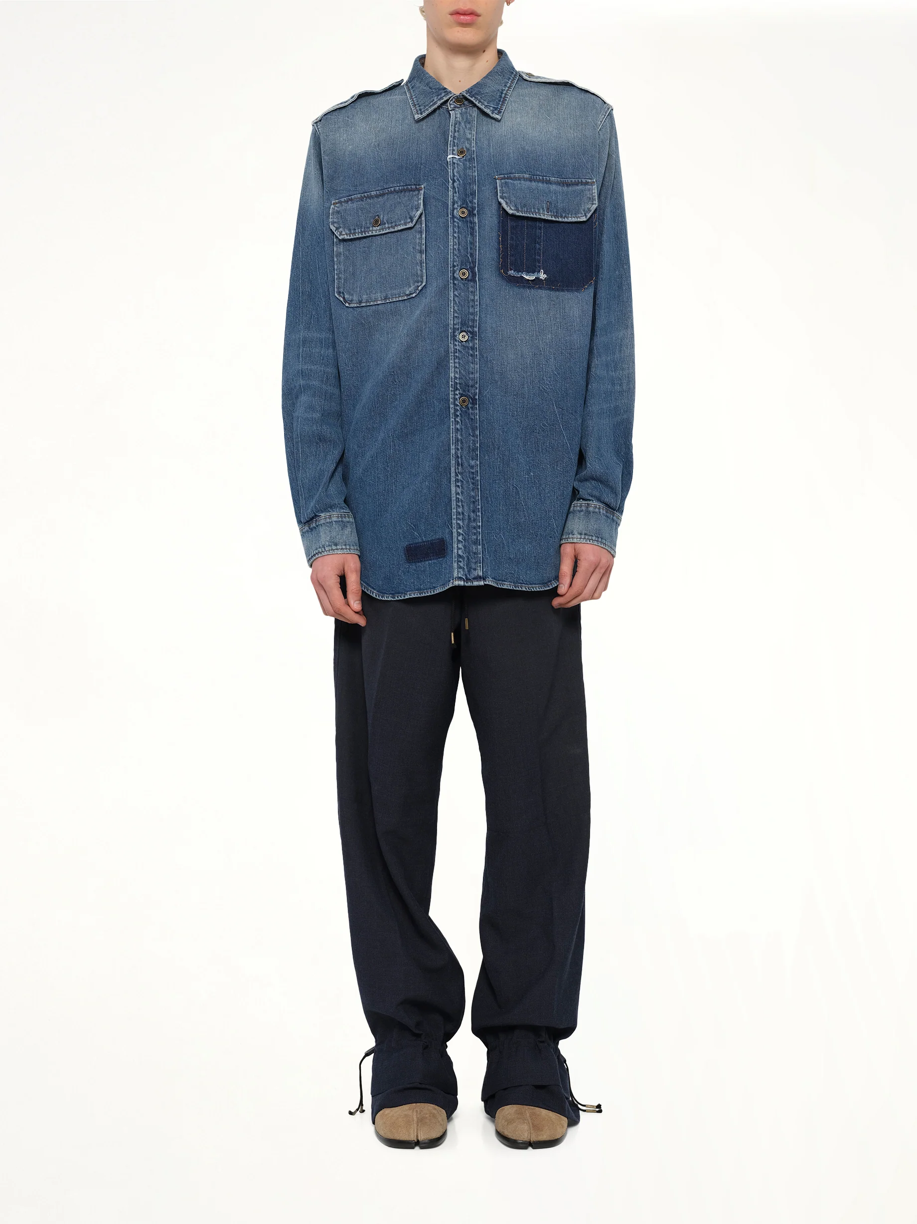 Long-sleeved Shirt in Vintage Medium Blue - Image 7