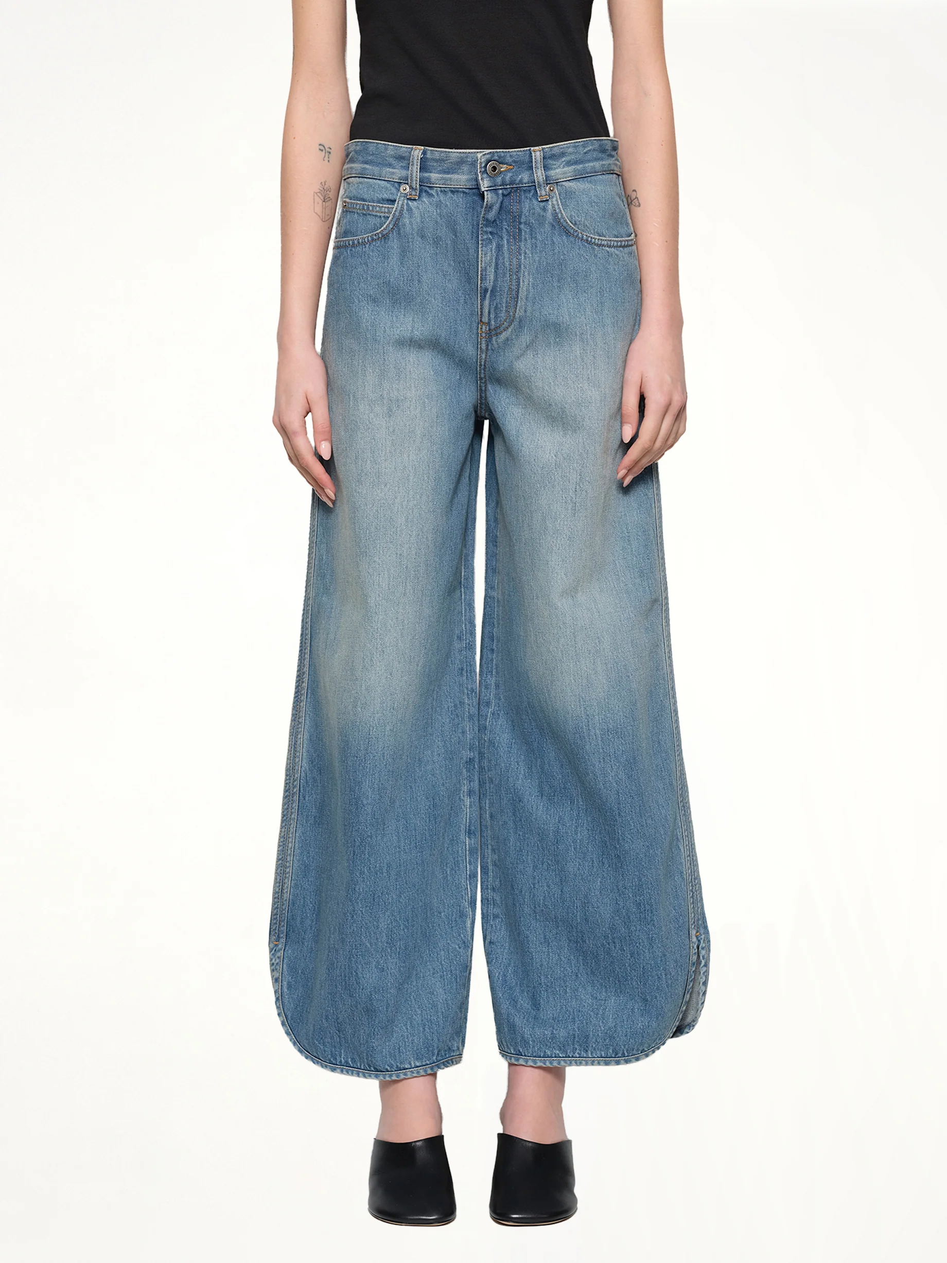 Loose-Leg Jeans AF in Denim Blue