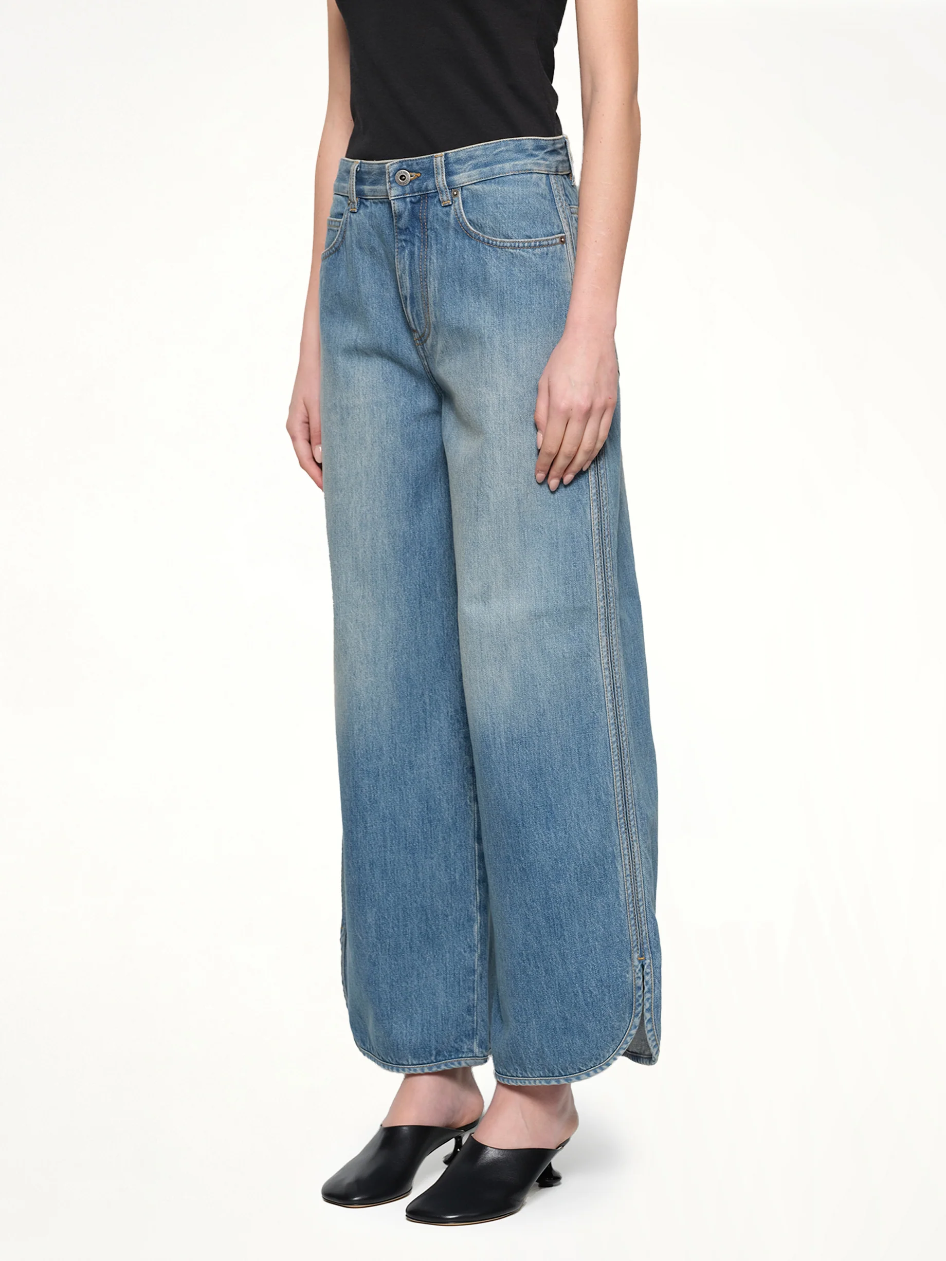 Loose-Leg Jeans AF in Denim Blue - Image 3