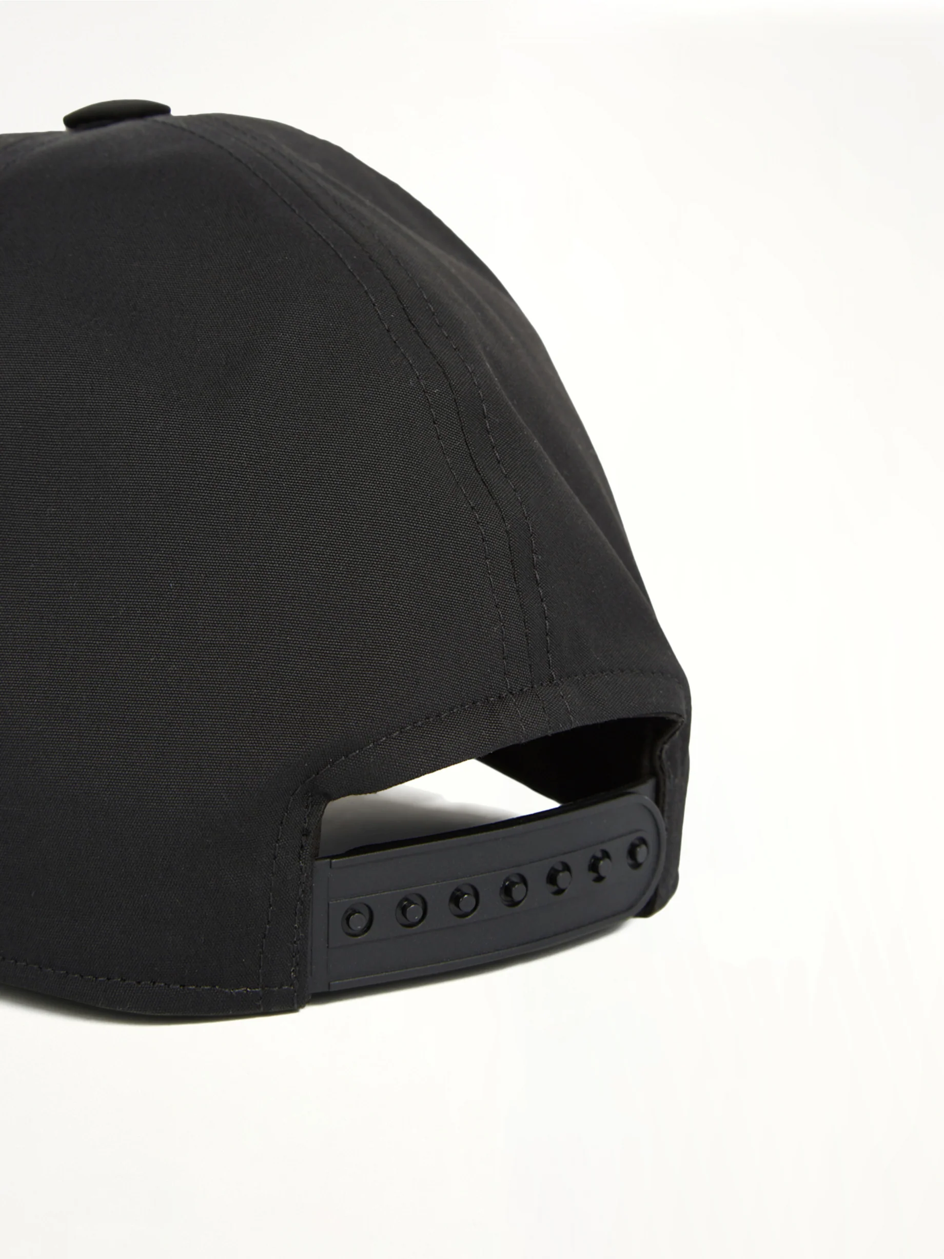 "Love" Baseball Cap in Black - Image 3
