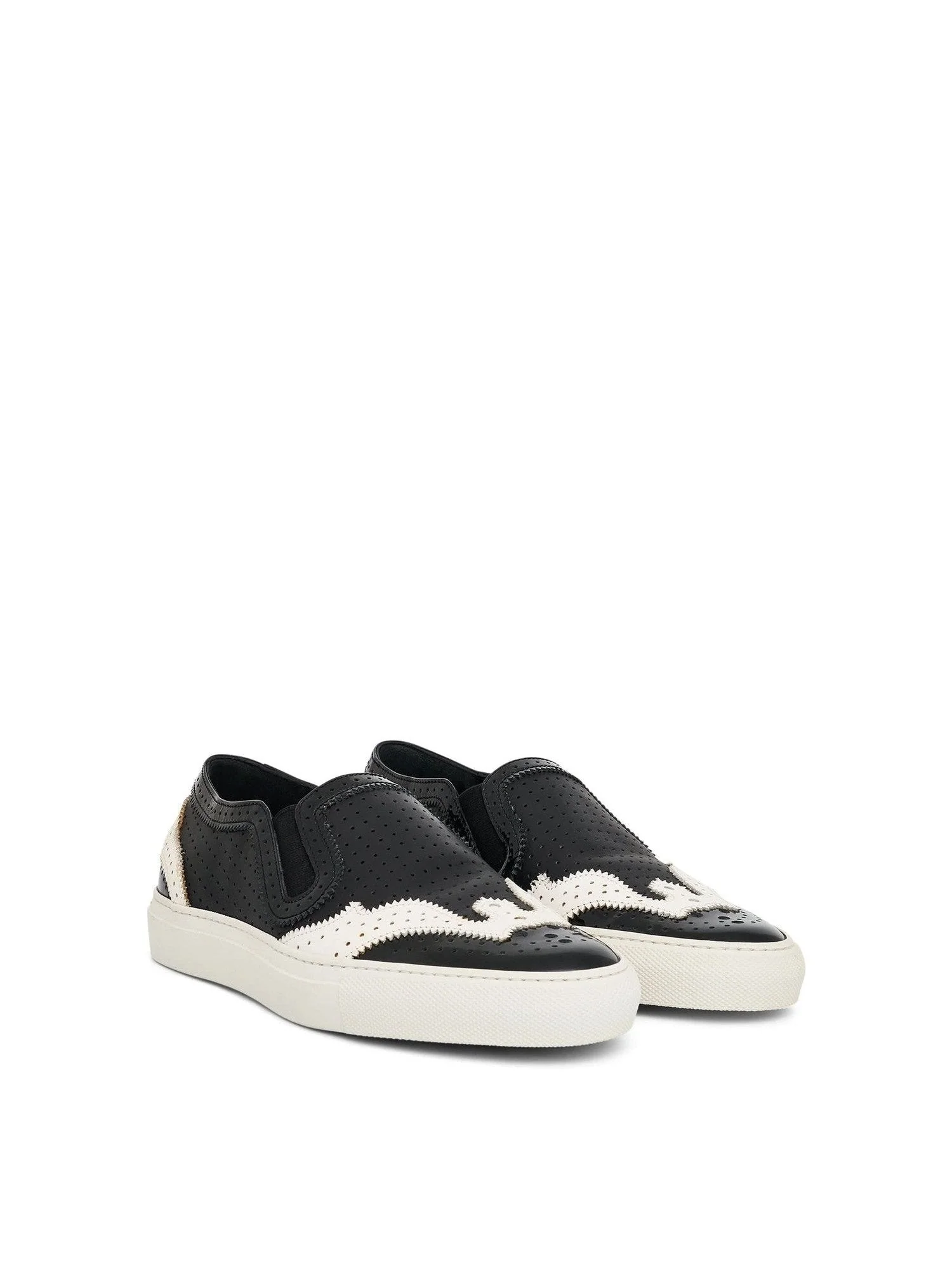 Low Skate Sneaker in Black/White - Image 2