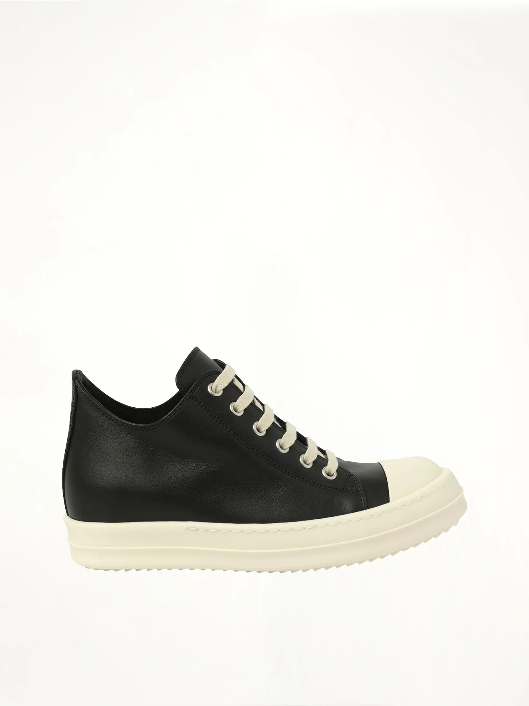 Low Sneaks in Black