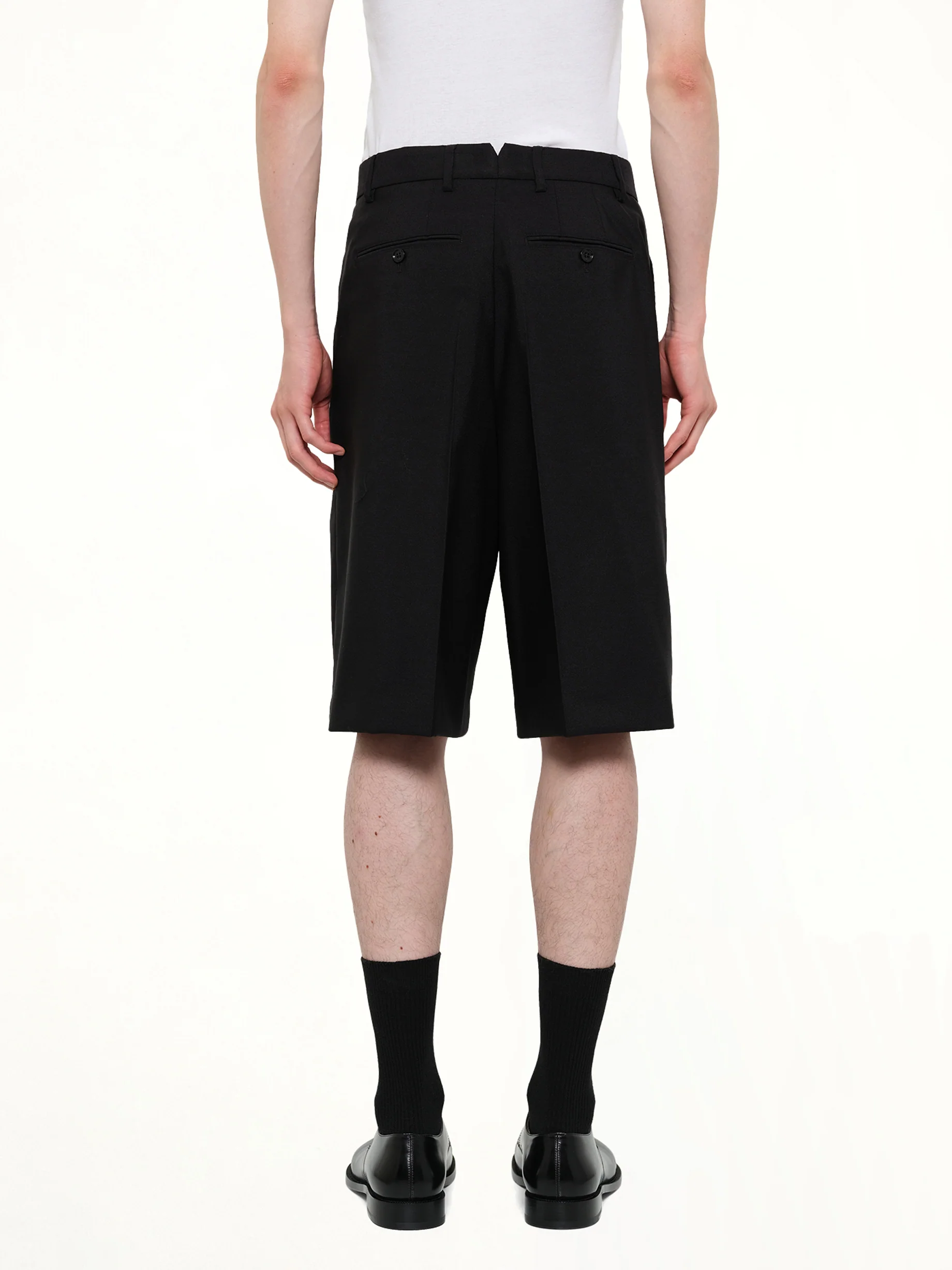 Low Waist Wide Bermuda Shorts in Black - Image 5