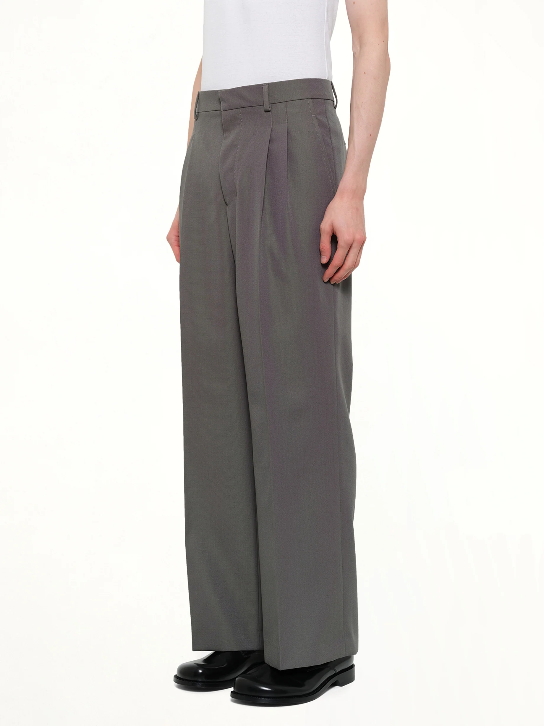 Low Waist Wide Trouser in Carbon - Image 3
