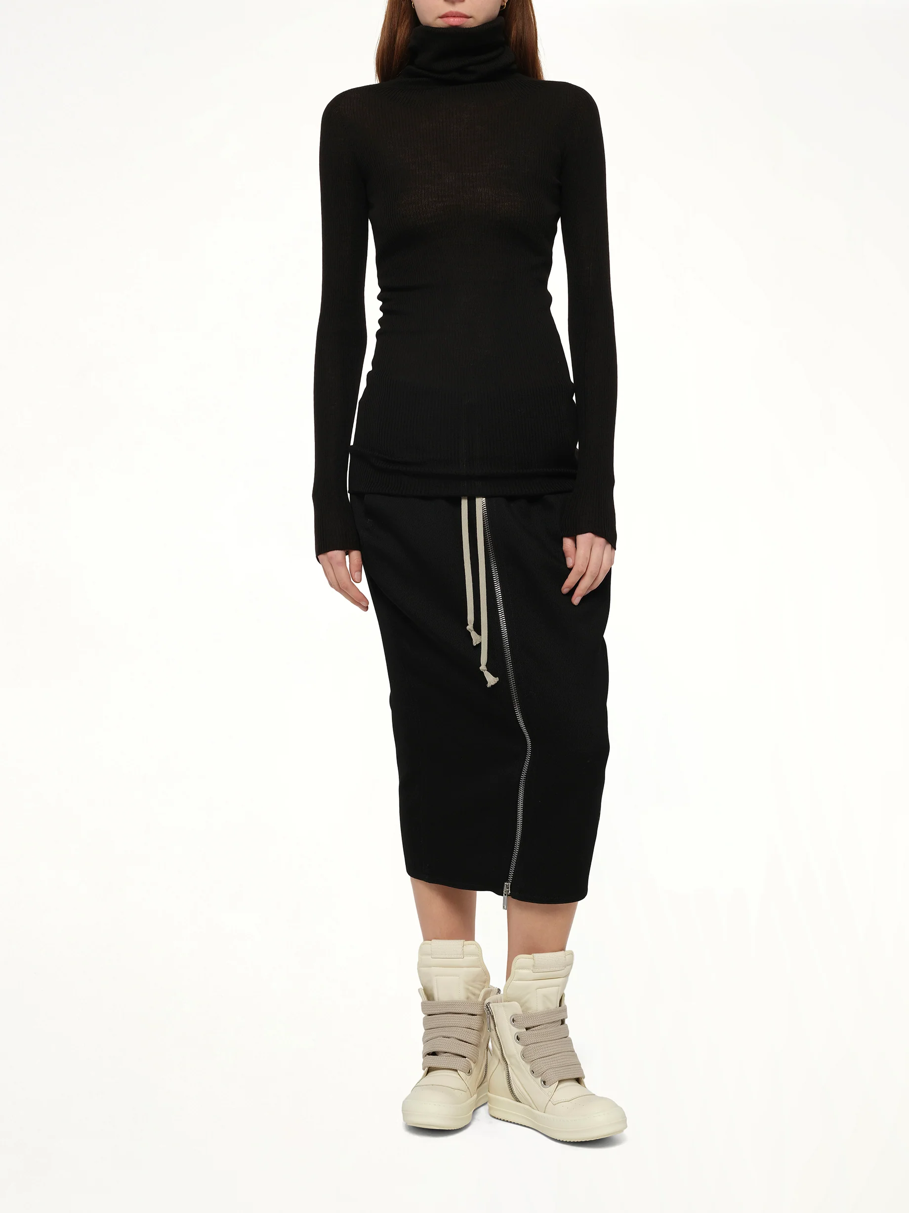 L/S Tube Sweater in Black - Image 4