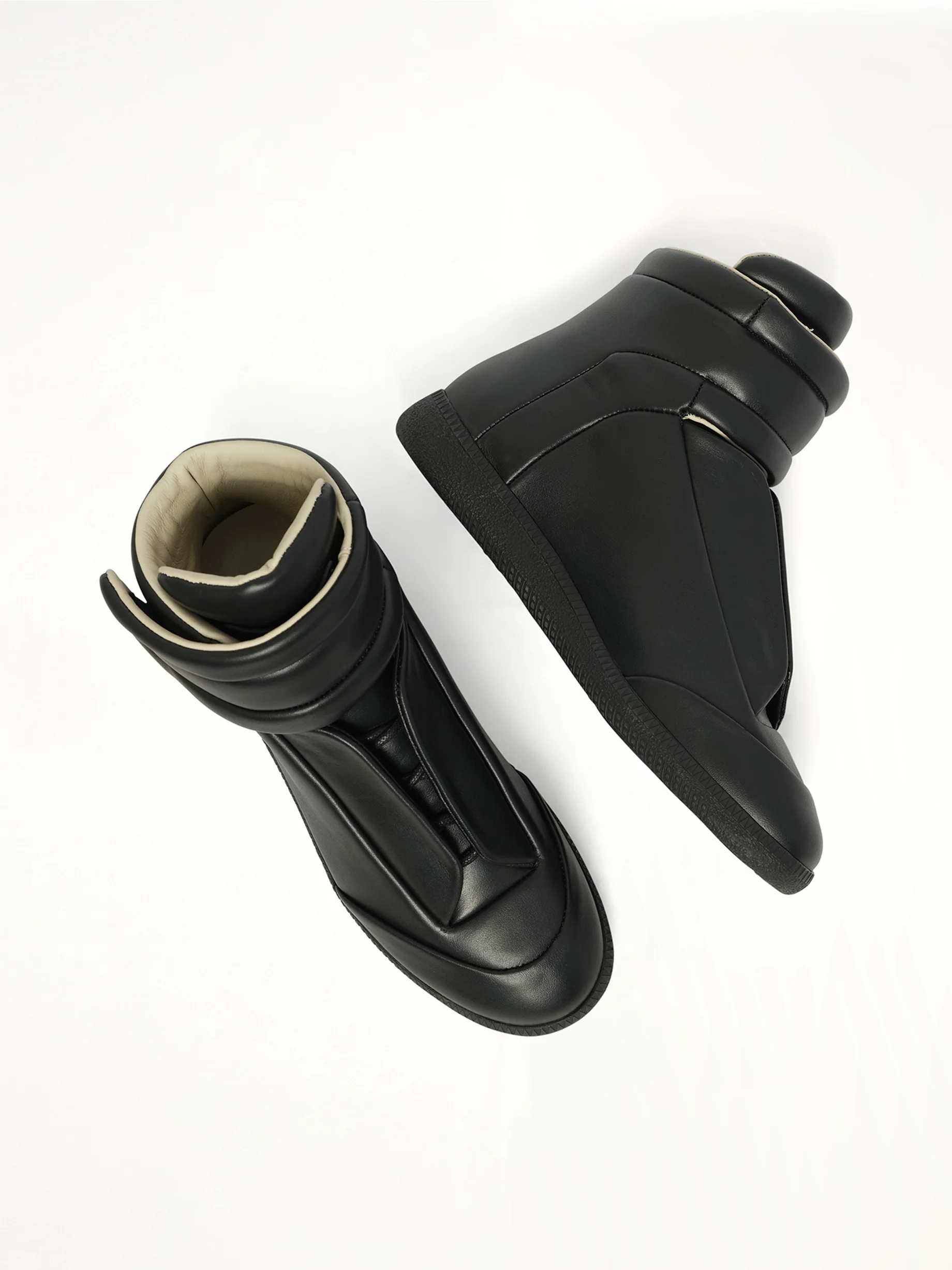 Future Mid-Top Sneaker in Black - Image 4
