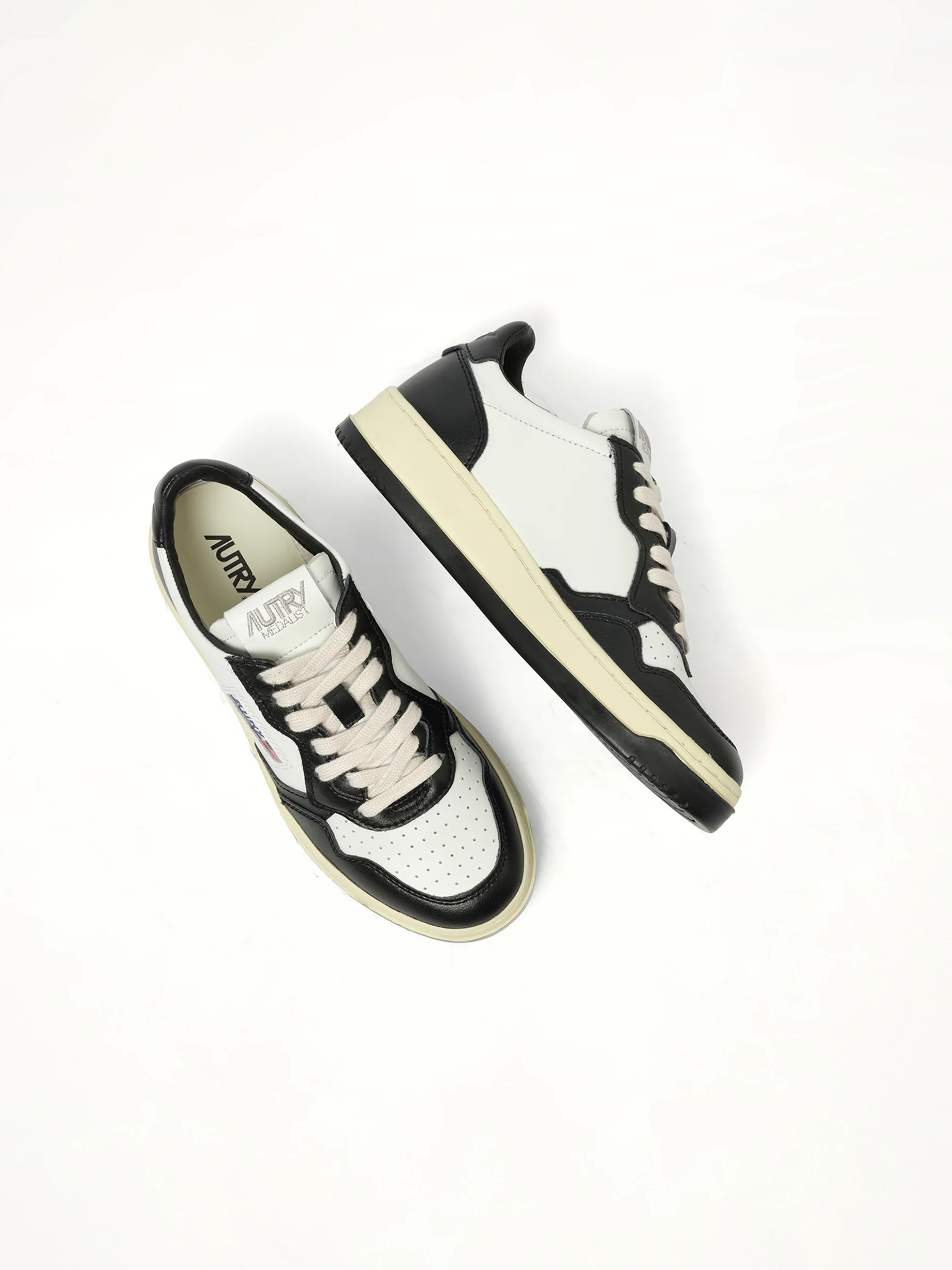 Medalist Low Bicolour Sneakers in White/Black - Image 3