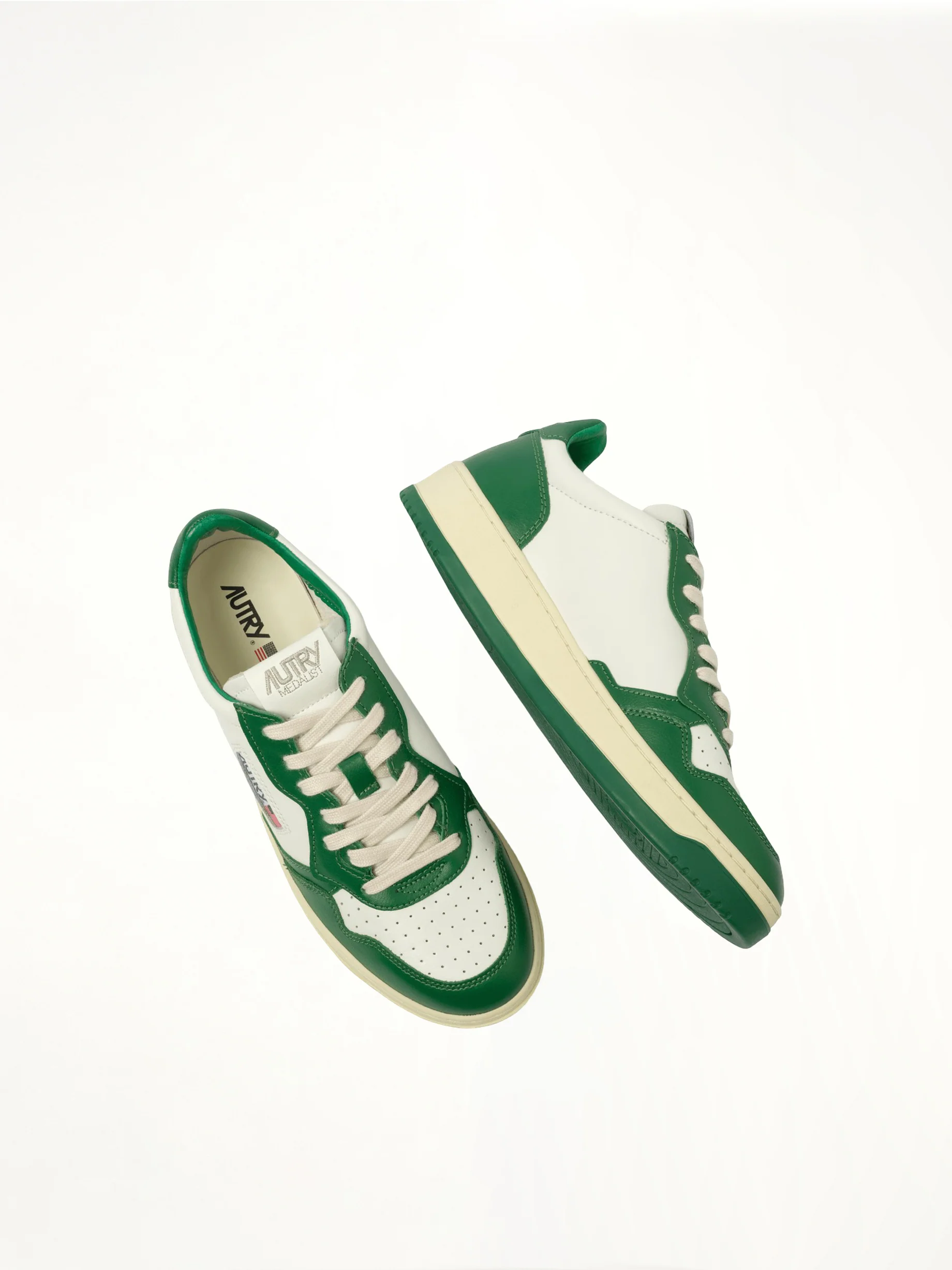 Medalist Low Bicolour Sneakers in White/Green - Image 4