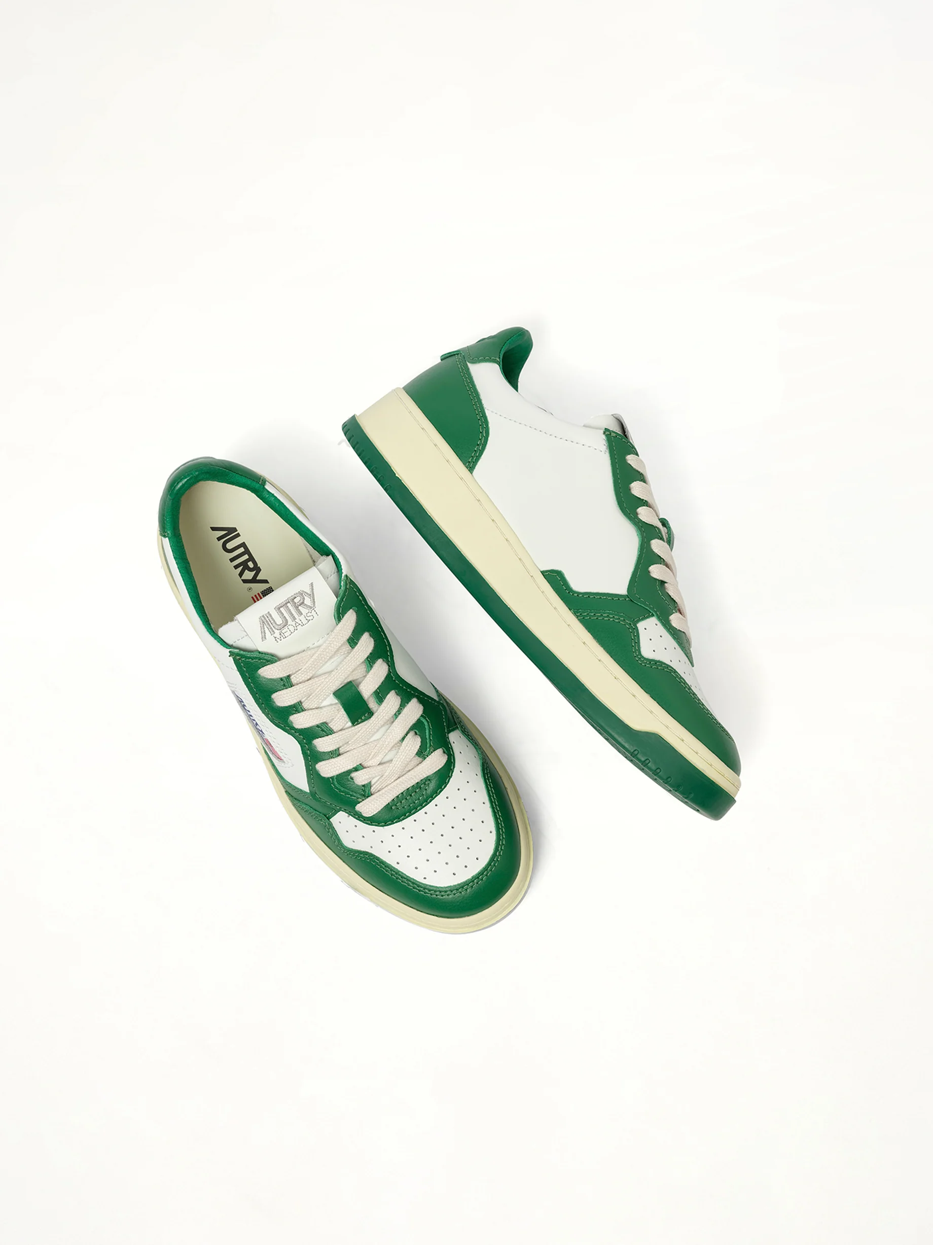 Medalist Low Bicolour Sneakers in White/Green - Image 3