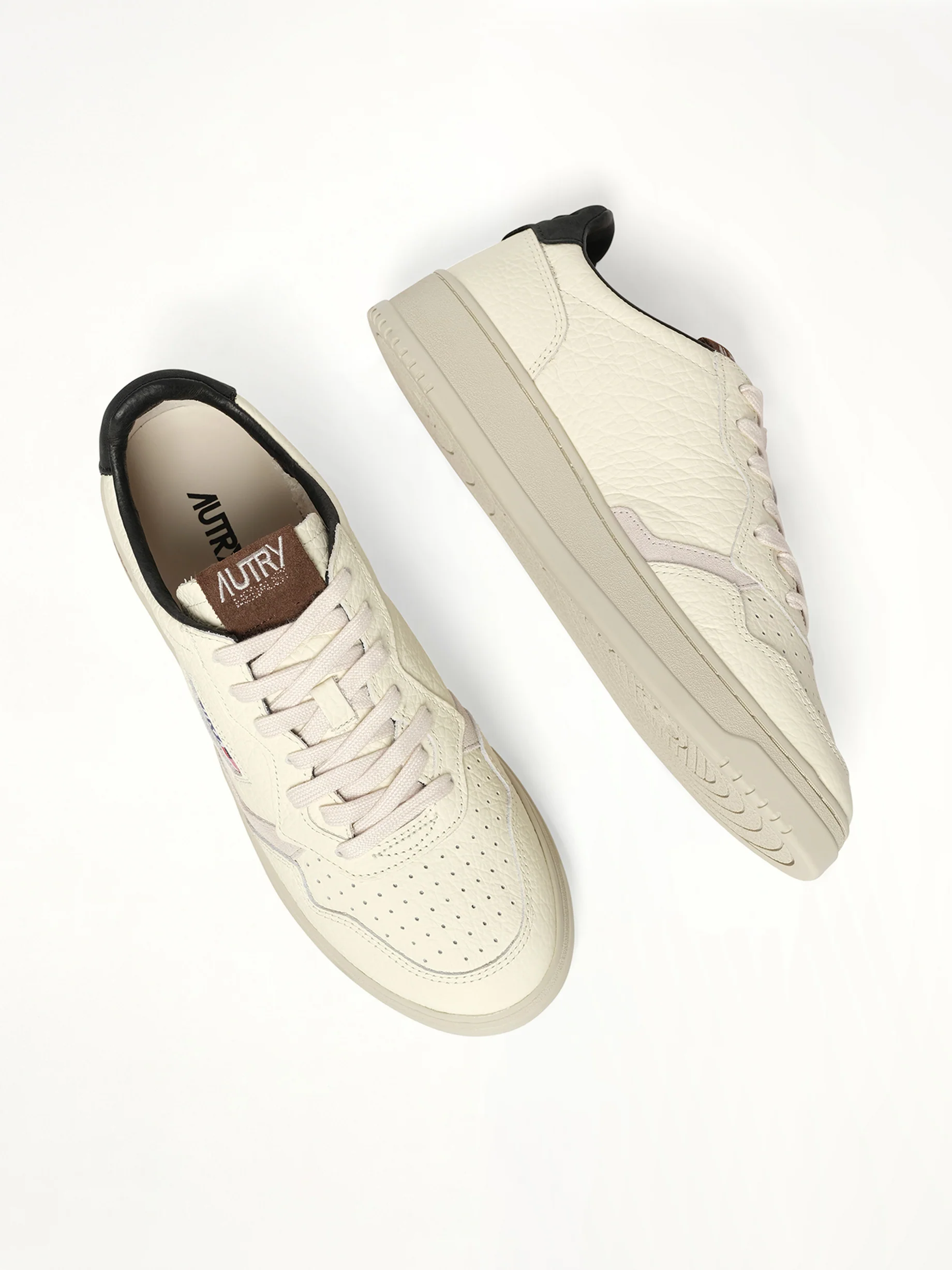 Medalist Low Sneaker in Black/Pinecone - Image 4