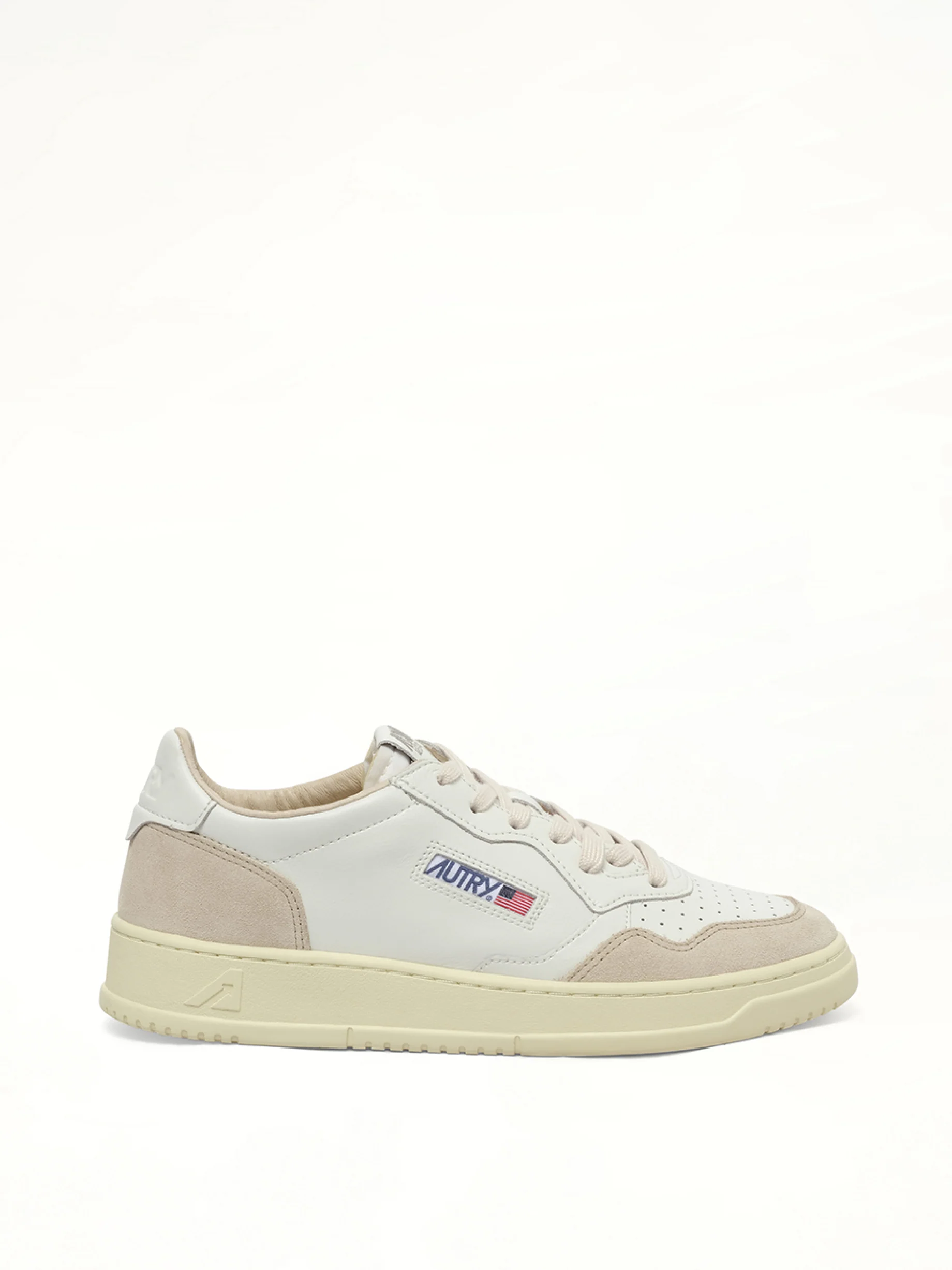 Medalist Low Sneakers in White