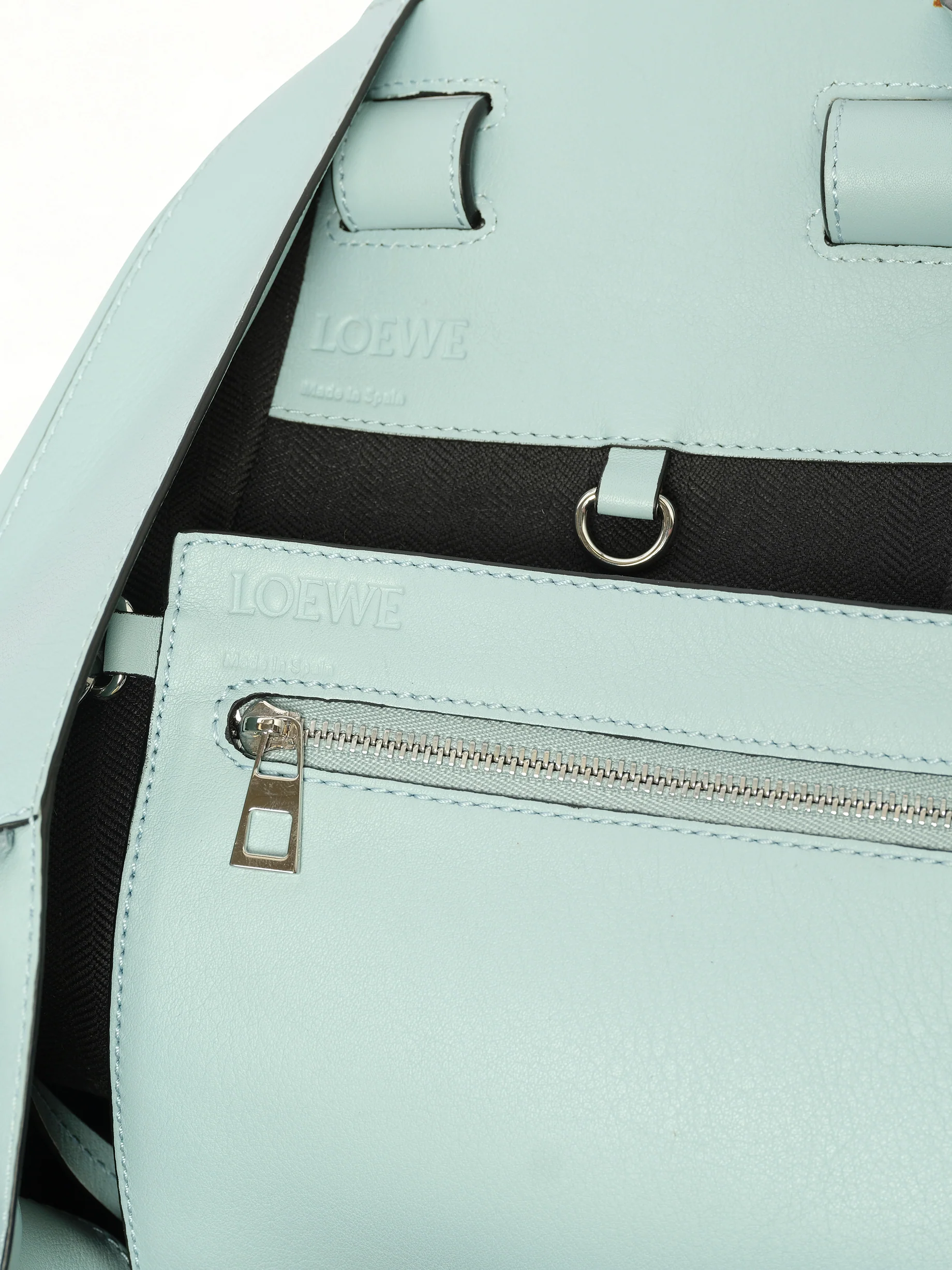 Medium Hammock Bag in Classic Calfskin in Aqua - Image 3