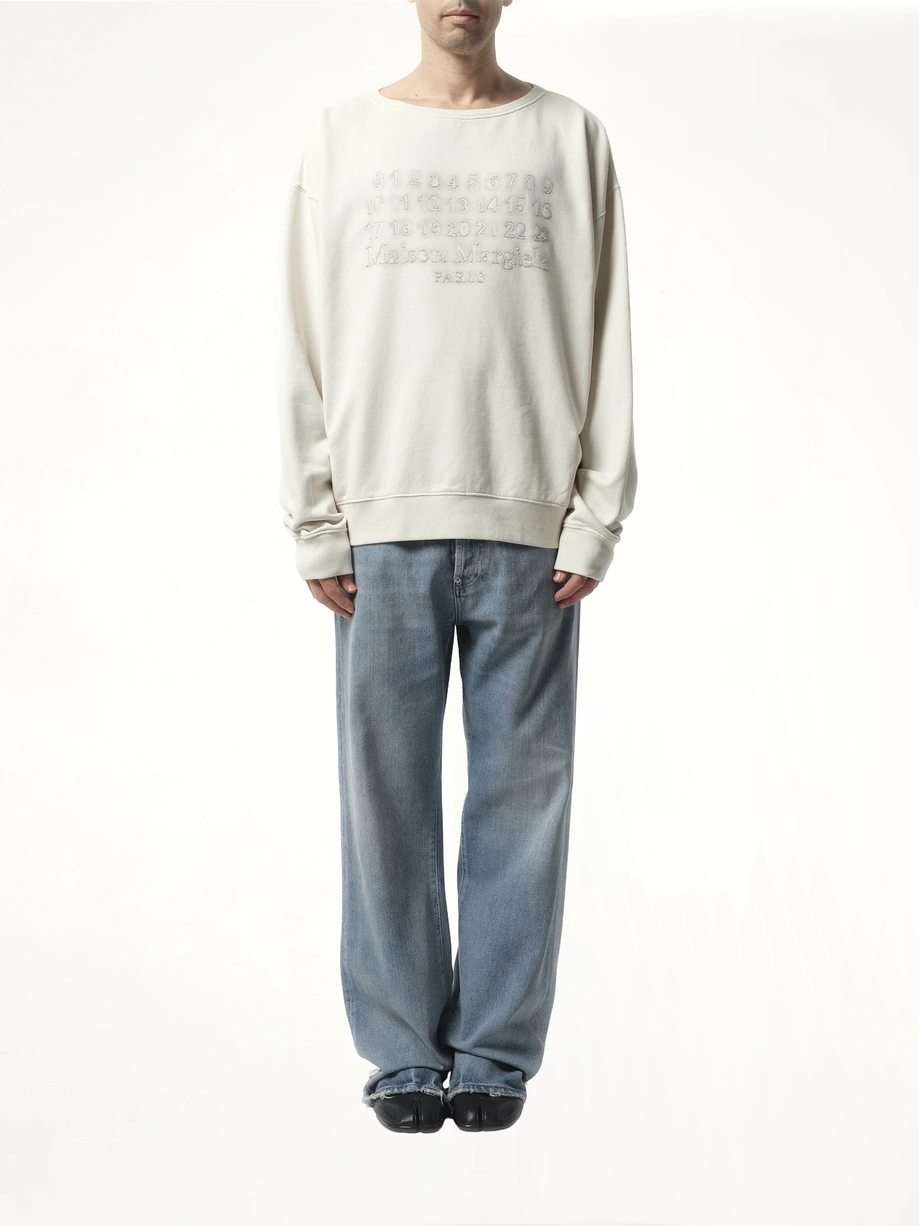 Memory of Logo Sweatshirt in Ecru - Image 4