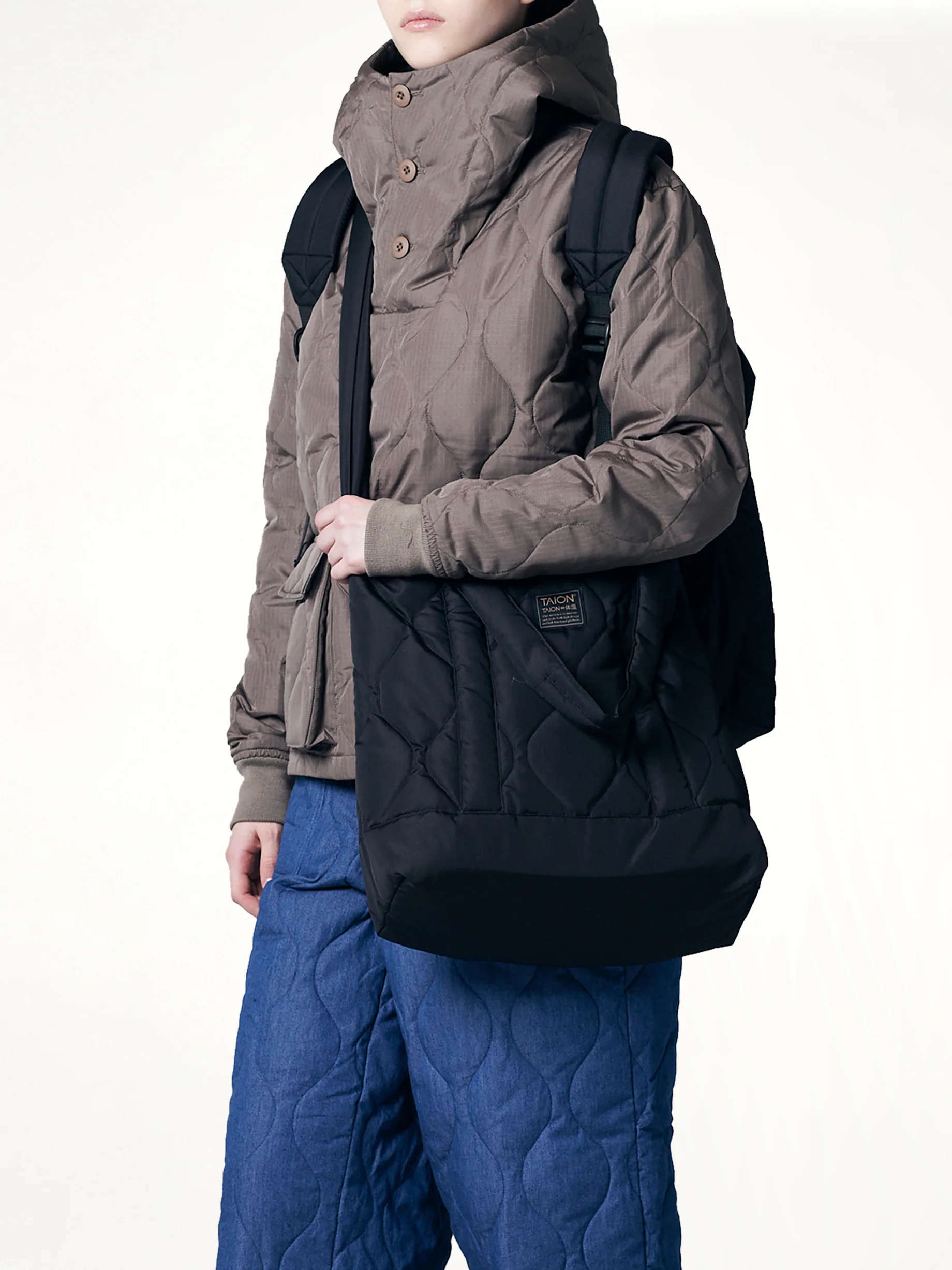Military Zip Tote Down Bag M in Black - Image 2