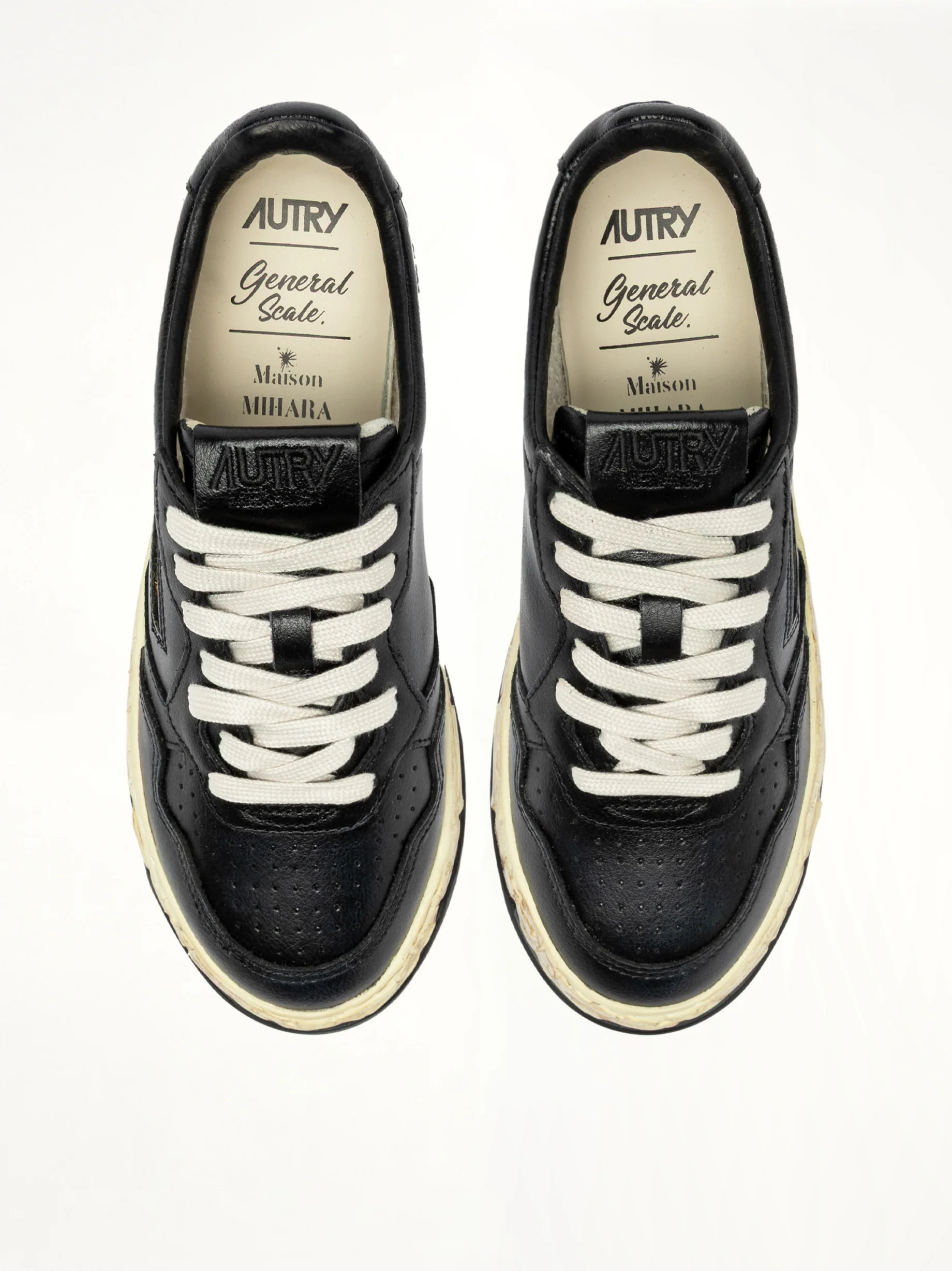 MMY Super Vintage Low Sneaker in Black - Image 6