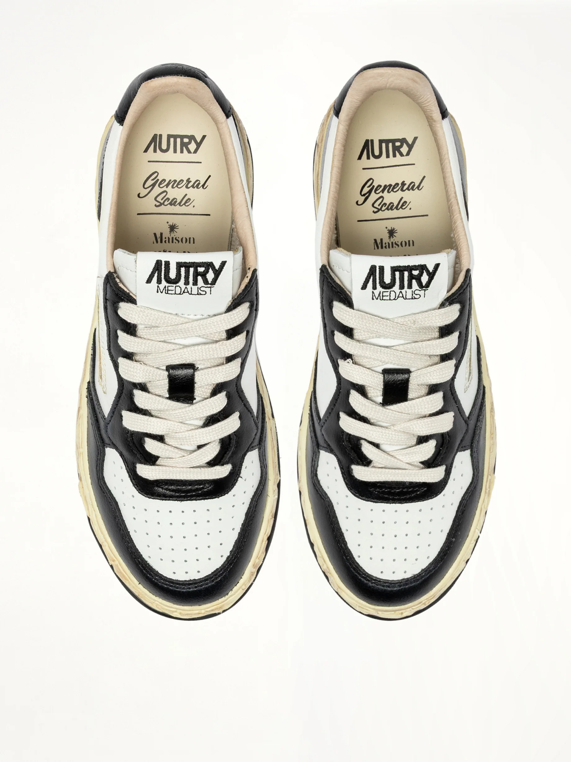 MMY Super Vintage Low Sneaker in White/Black - Image 6
