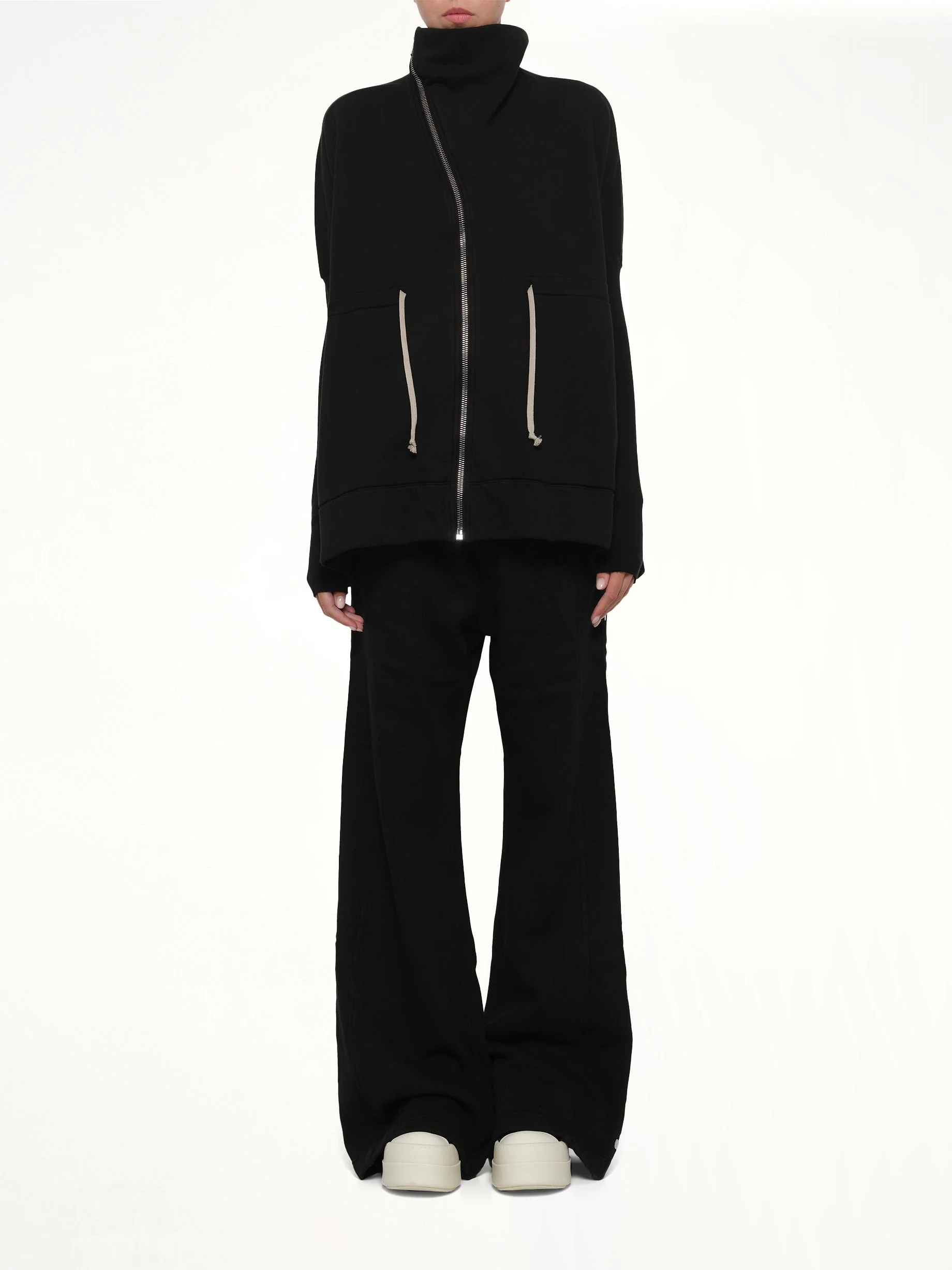 Mountain Sail Sweatshirt in Black - Image 7